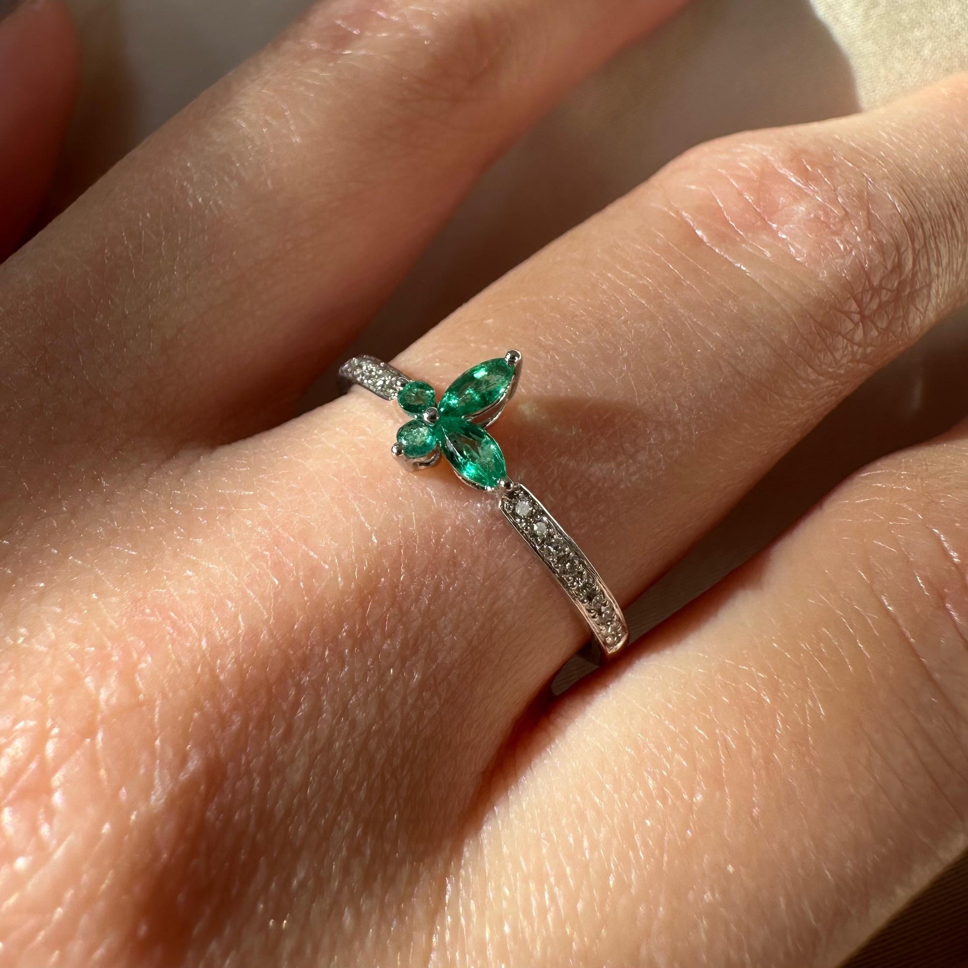 18K Solid White Gold Genuine Emerald and Diamond Butterfly Ring