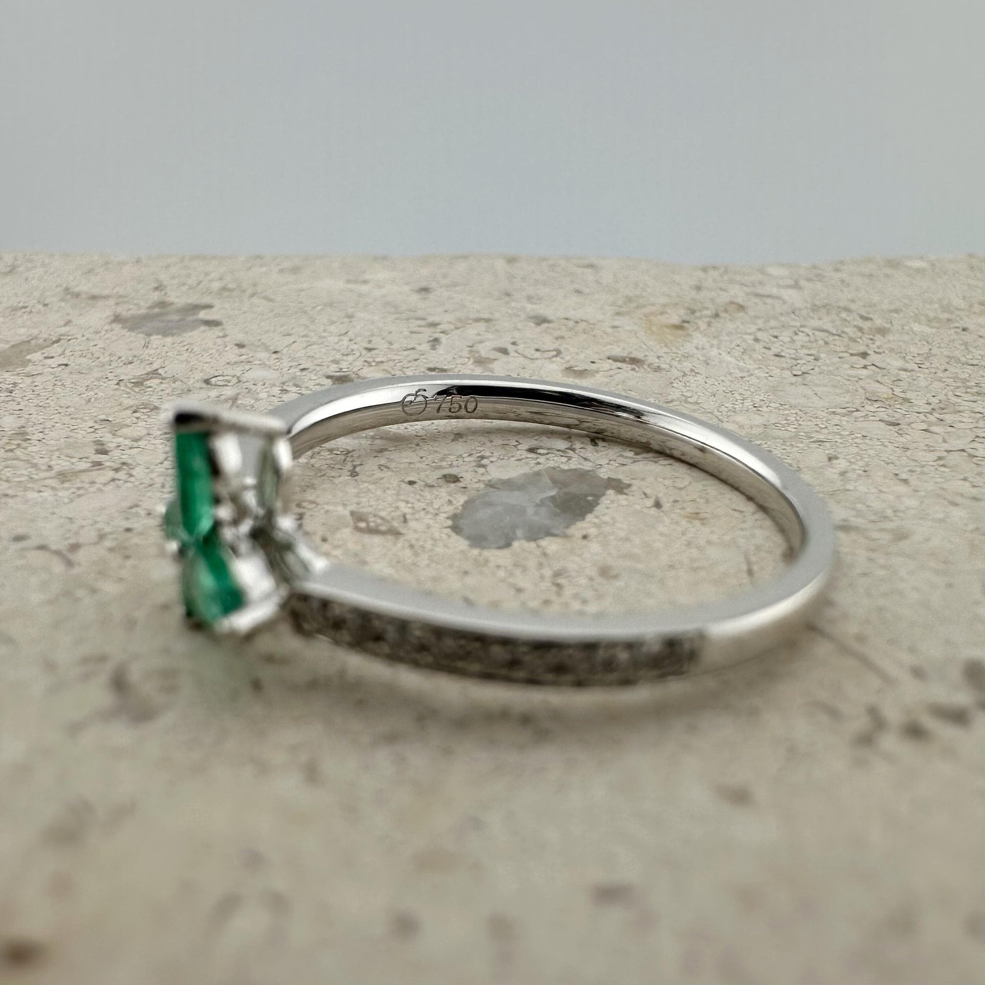 18K Solid White Gold Genuine Emerald and Diamond Butterfly Ring