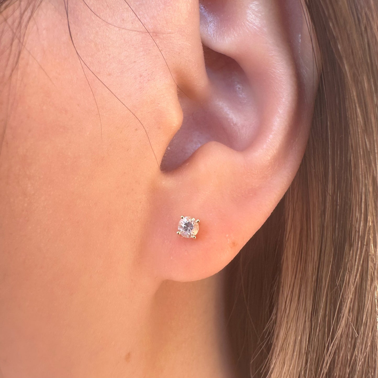 14K Solid Gold Natural 3mm Light Ceylon Sapphire Studs