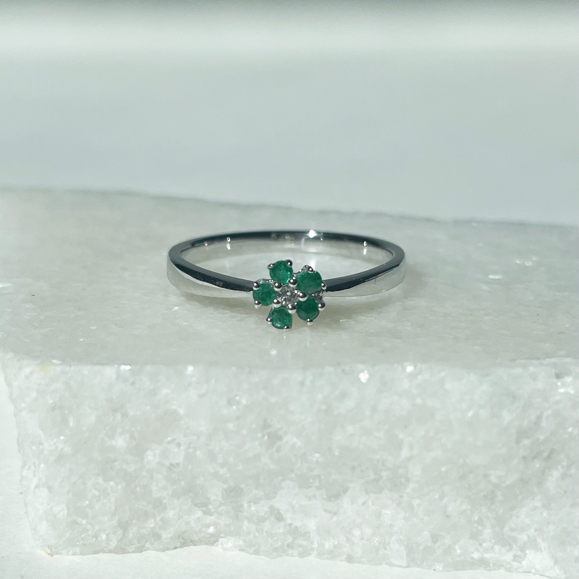 14K Solid Gold Genuine Emerald and Diamond Flower Ring