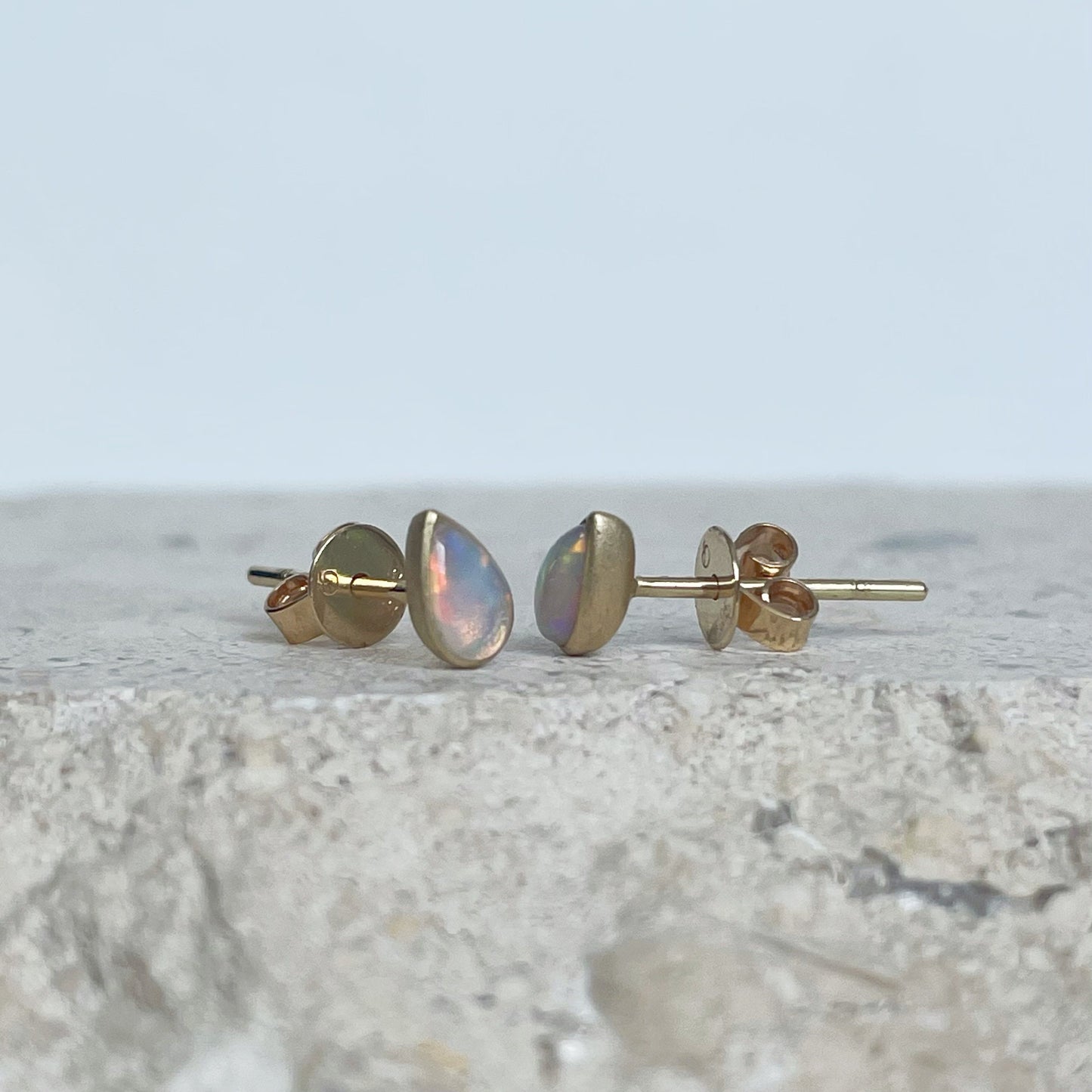 14K Solid Gold Genuine Pear-Shaped Opal Studs/Satin Finish/Pair