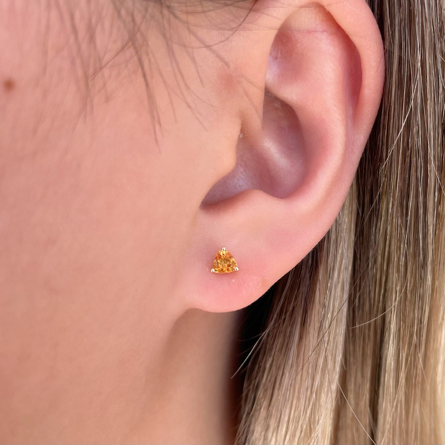 18K Solid White Gold Genuine Orange Sapphire Triangle Studs/Pair