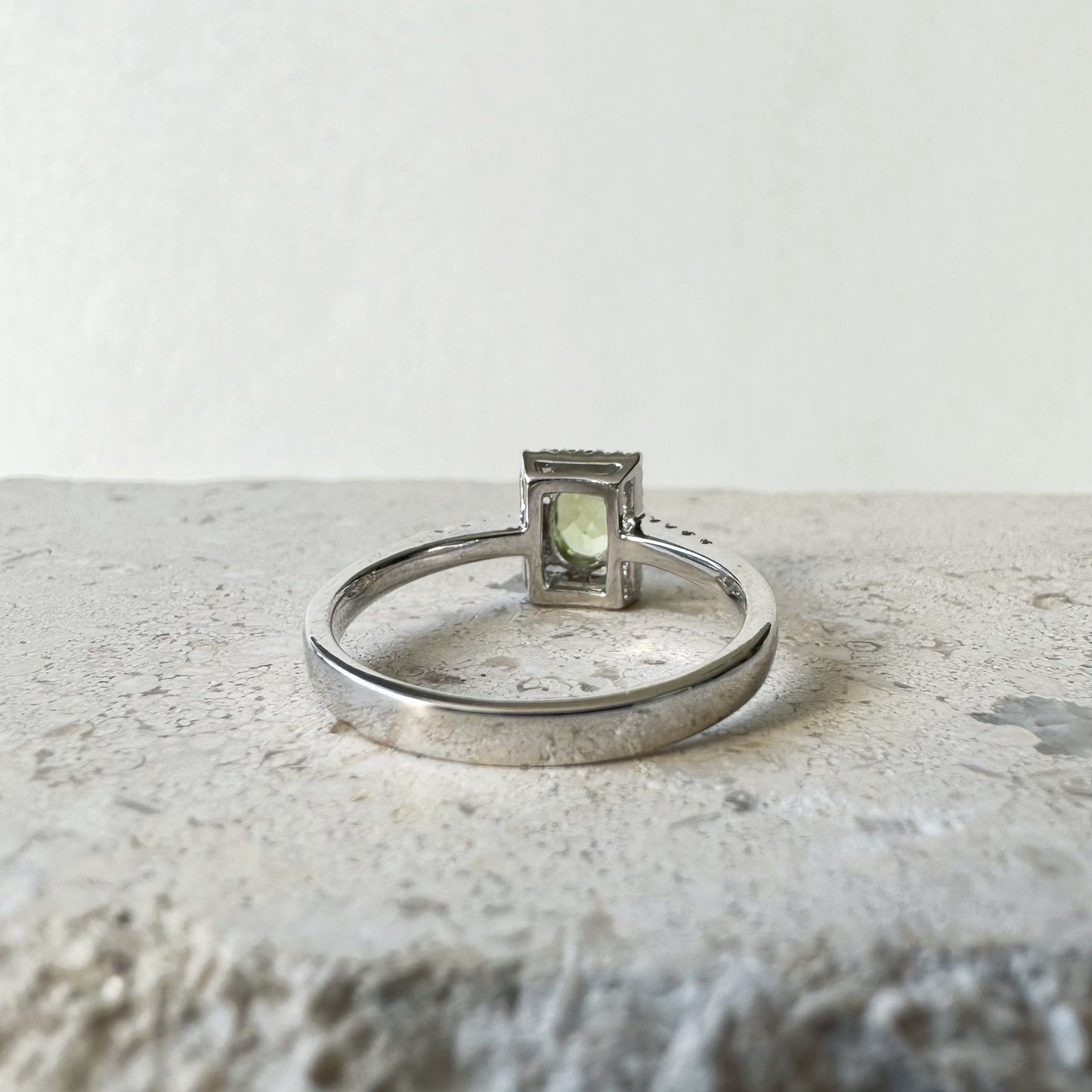 14K White Gold Peridot & Diamond Halo Ring