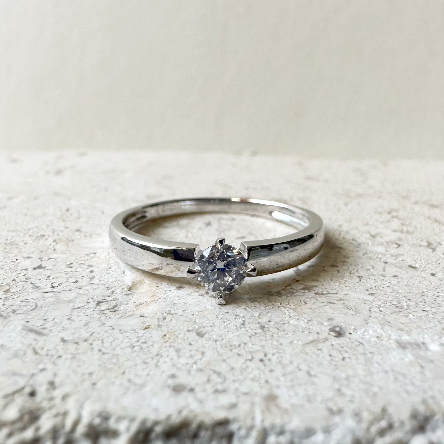 18K White Gold Diamond Ring, 0.23 Carat Genuine Diamond