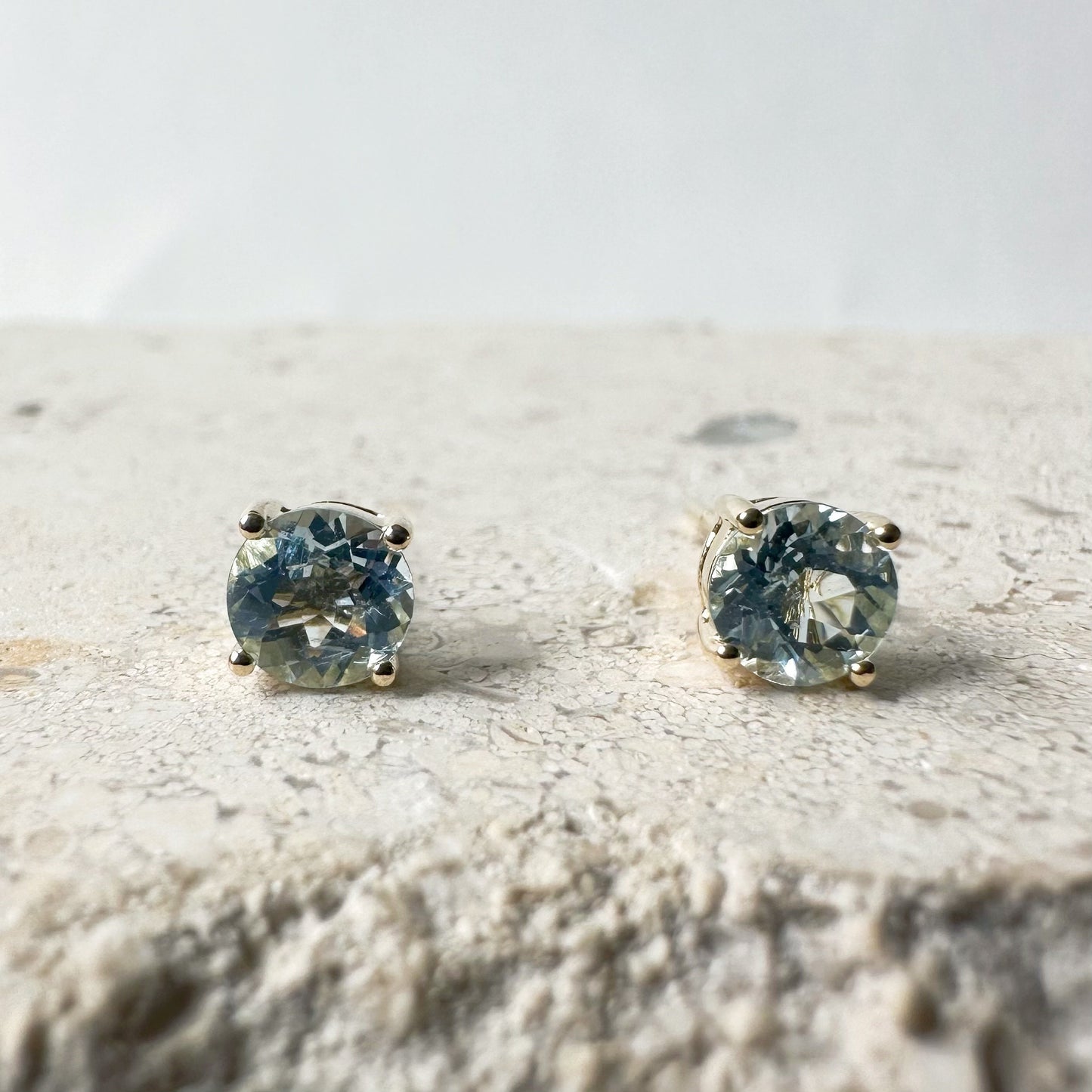14K Solid Gold 5mm Genuine Aquamarine Studs/Pair