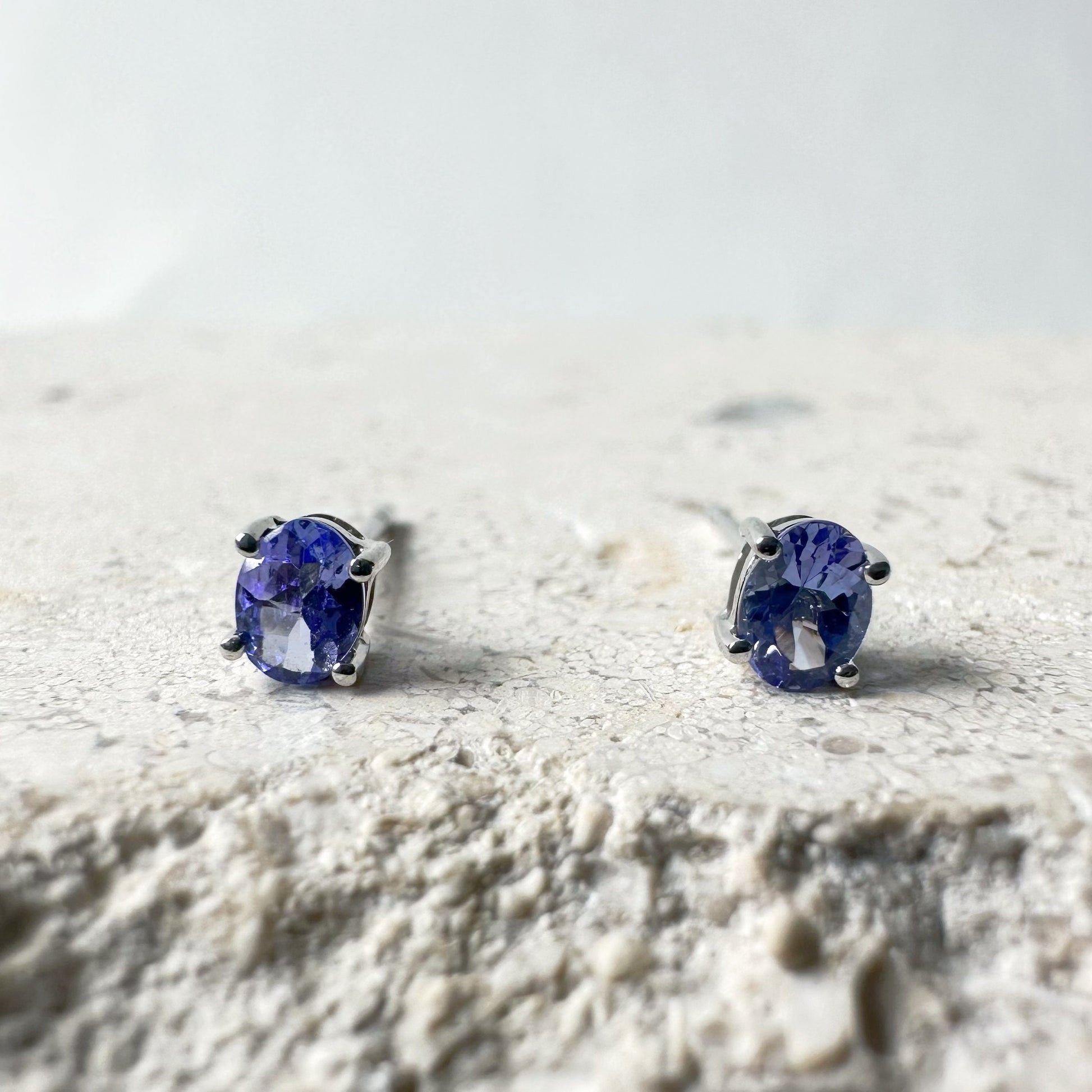 14K Solid Gold Genuine Tanzanite 3mm x 4mm Oval Studs/Pair