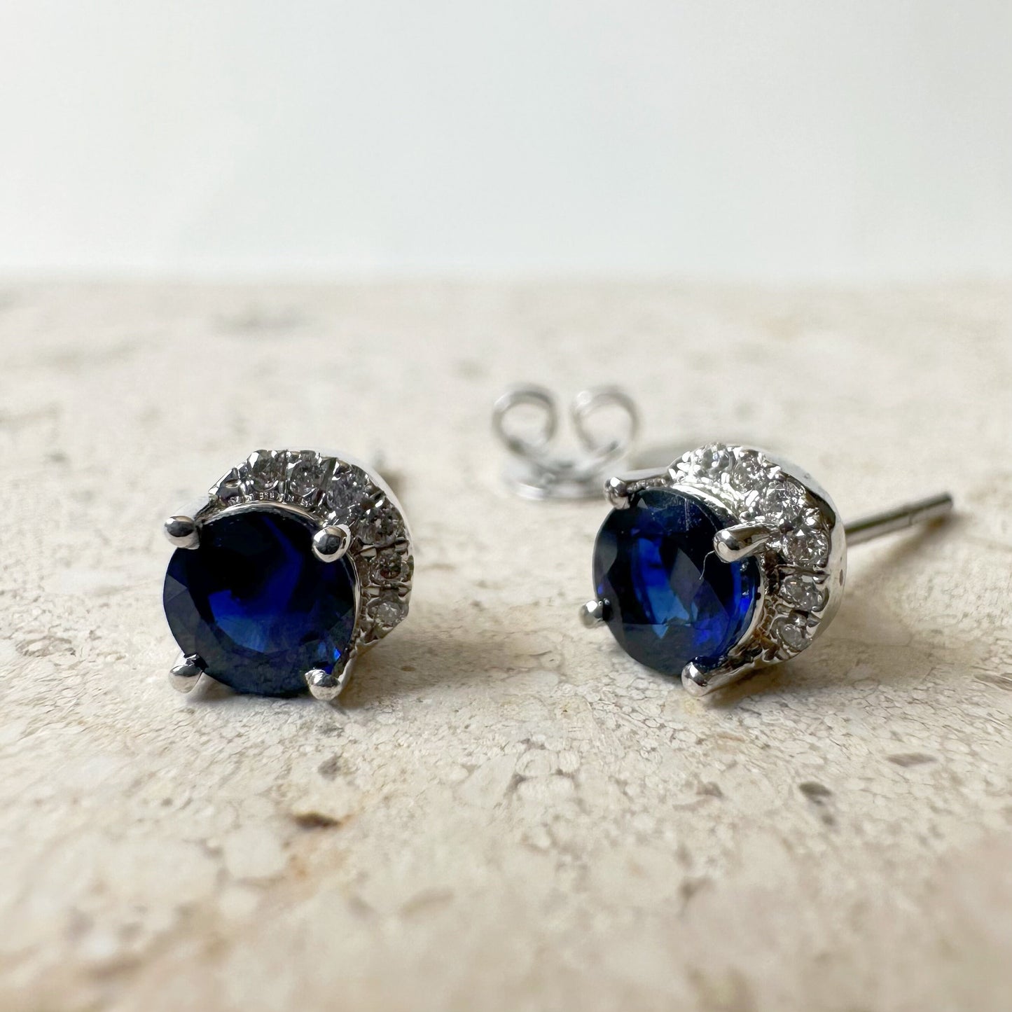 14K Solid White Gold Genuine Sapphire Diamond Curve Studs/Pair