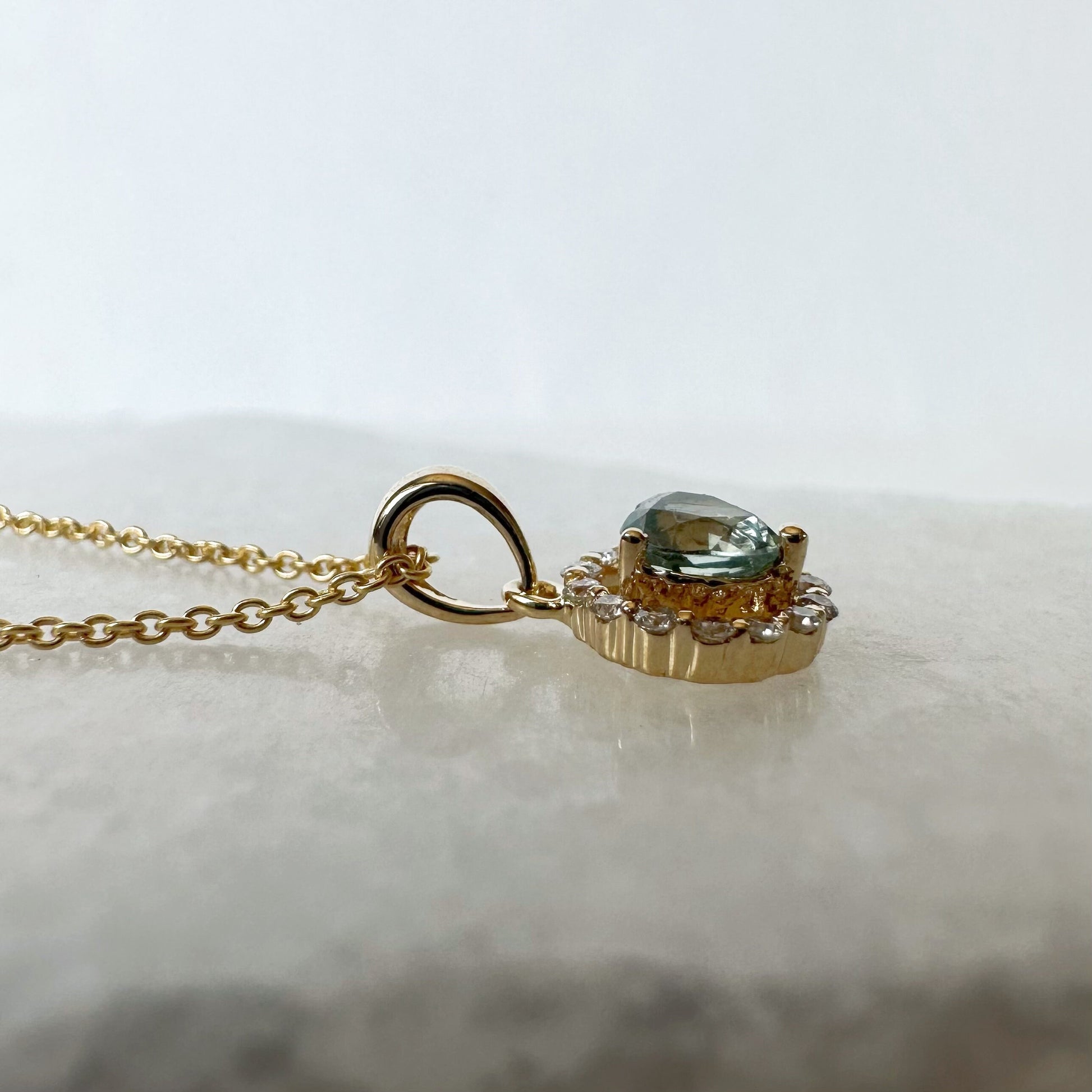 18K Solid White Gold Green Sapphire Diamond Pendant (Pendant Only)