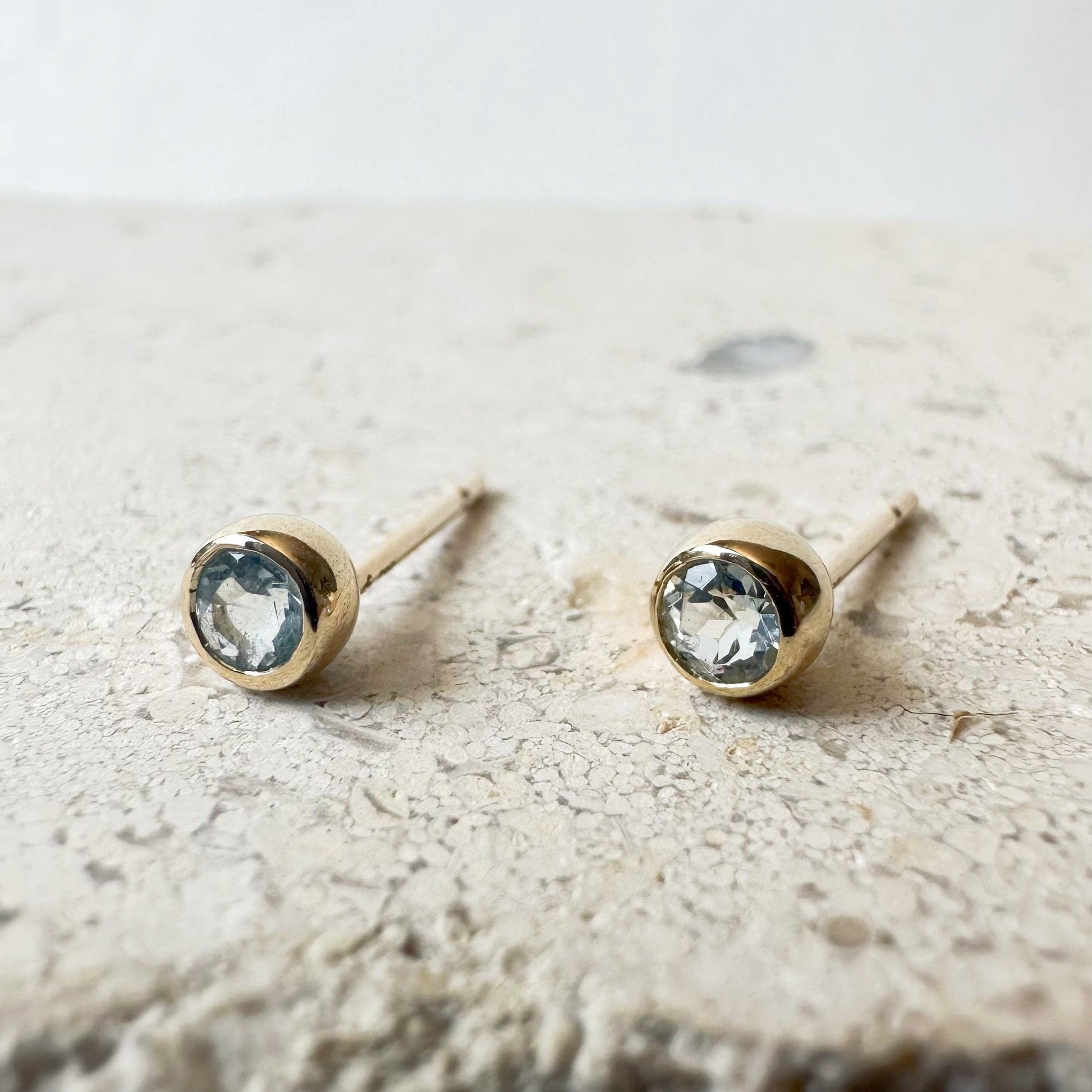 14K Solid Gold Genuine Round Aquamarine Bezel Studs/Pair