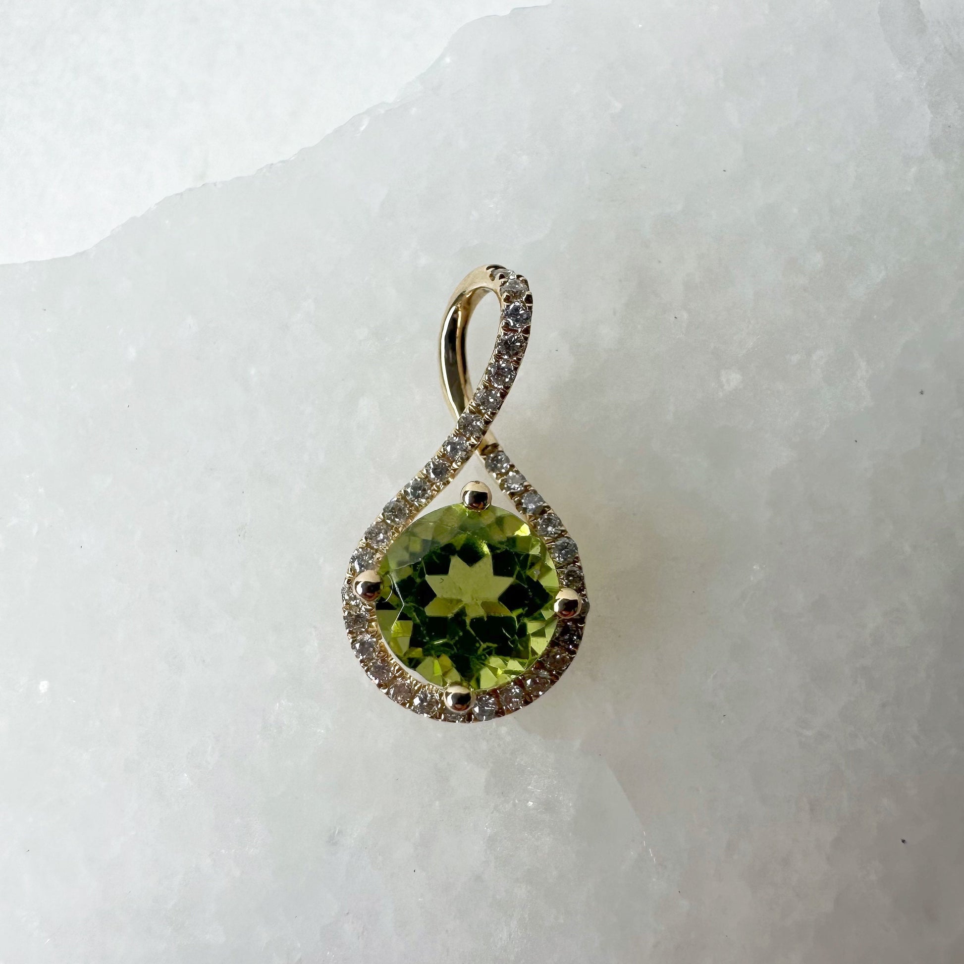 14K Solid Gold Genuine Peridot and Diamond Twist Pendant/August Birthstone