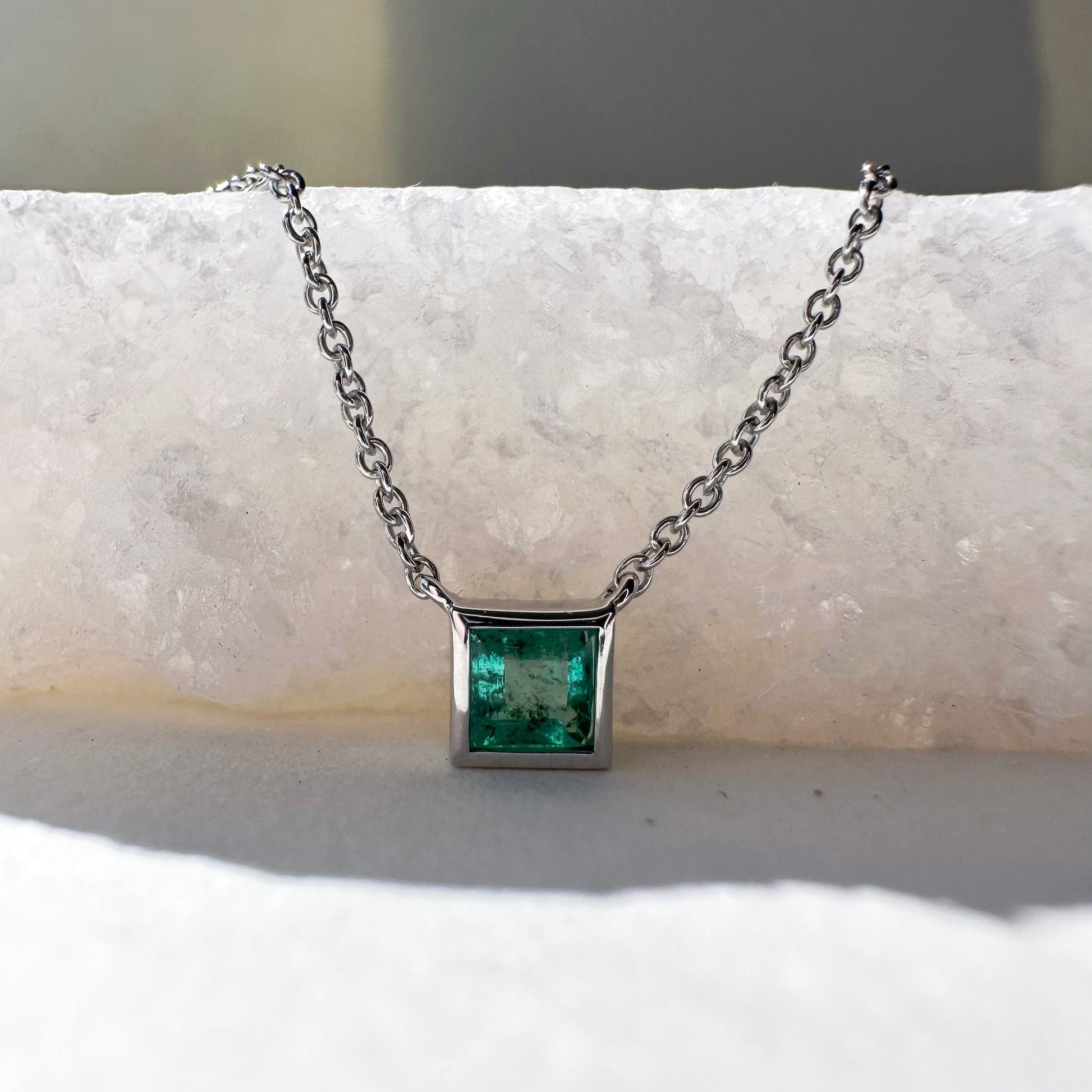 14K Solid Gold Natural 4mm Emerald Necklace | Genuine Emerald Pendant | May Birthstone Necklace | Minimalist Fine Jewelry Gift for Her