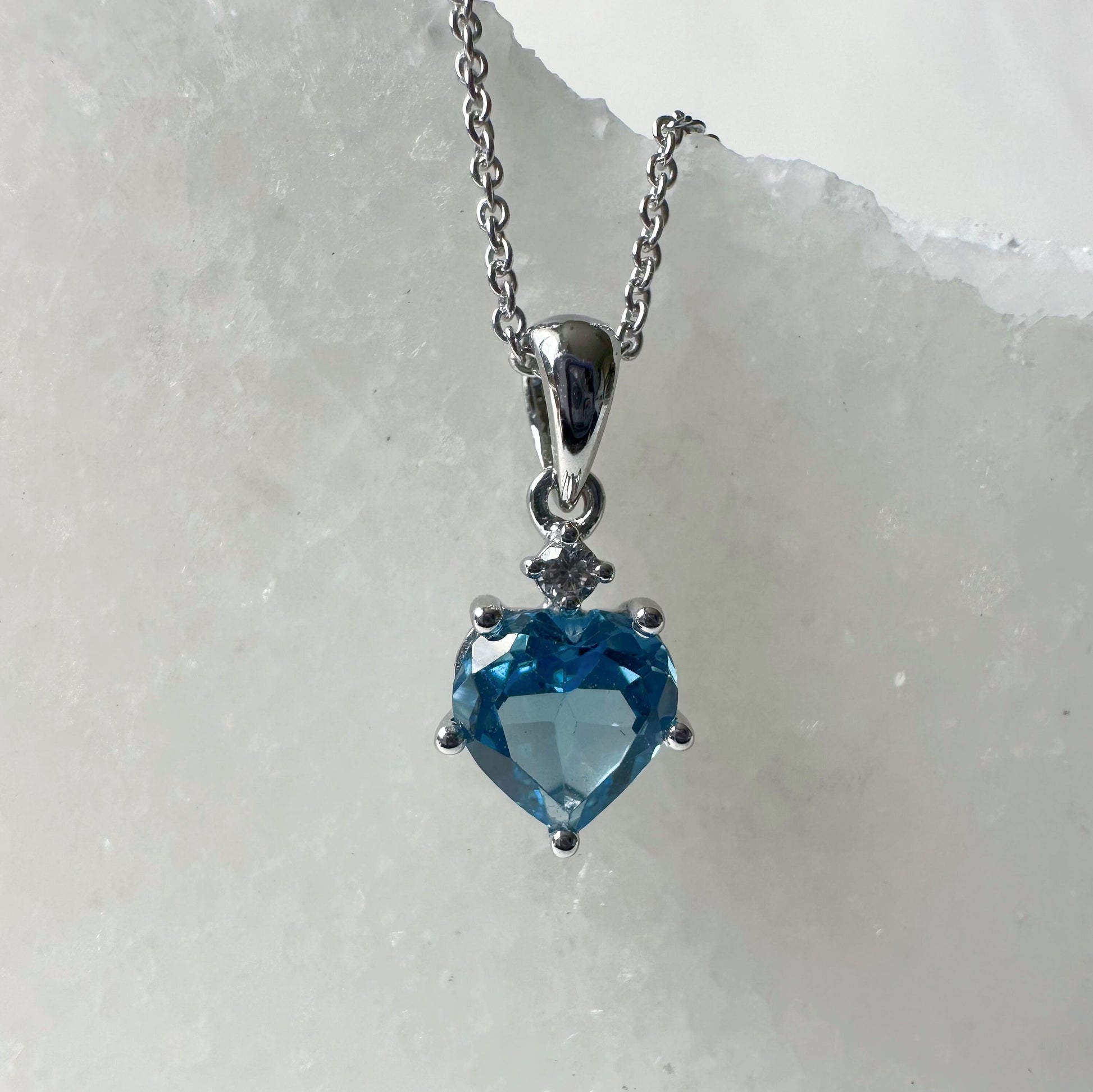 14K Solid Gold Heart Shaped Genuine 5 Prong Blue Topaz and Diamond Pendant