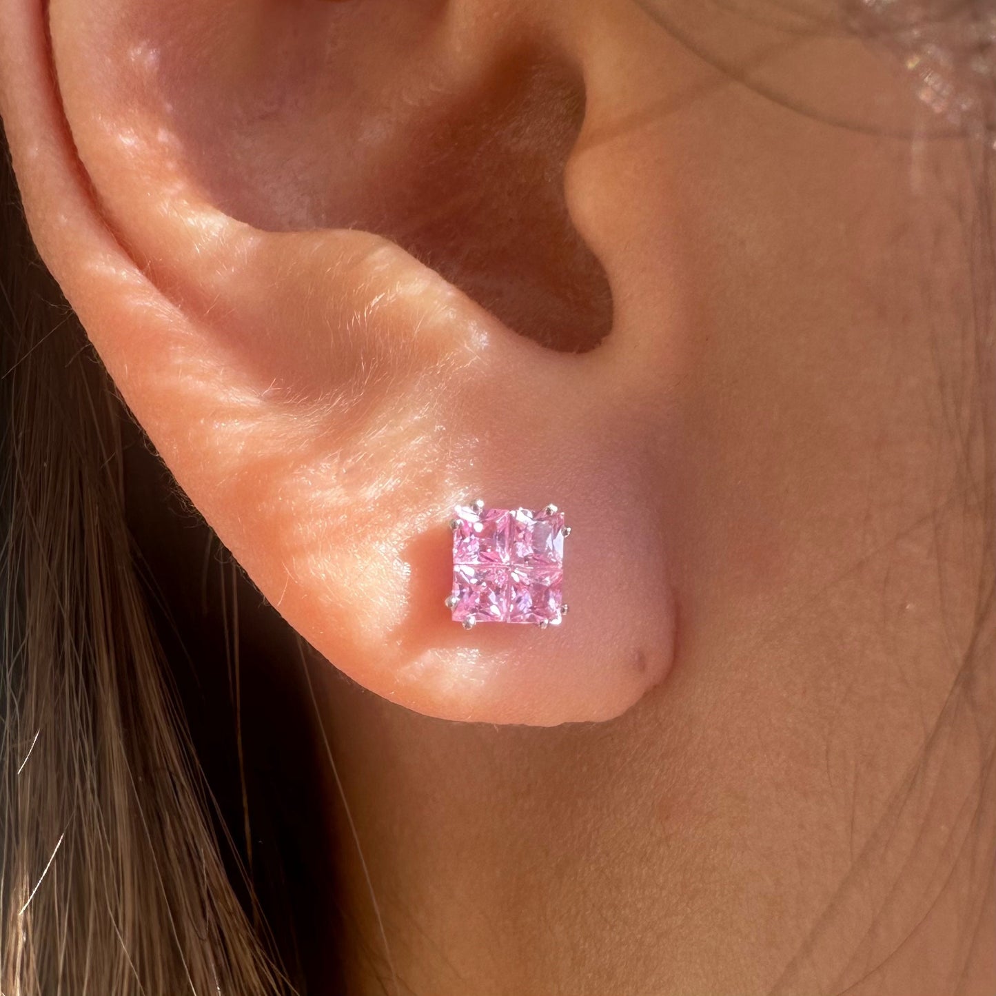 18K Solid White Gold Genuine Tetris Pink Sapphire Square Studs/Pair