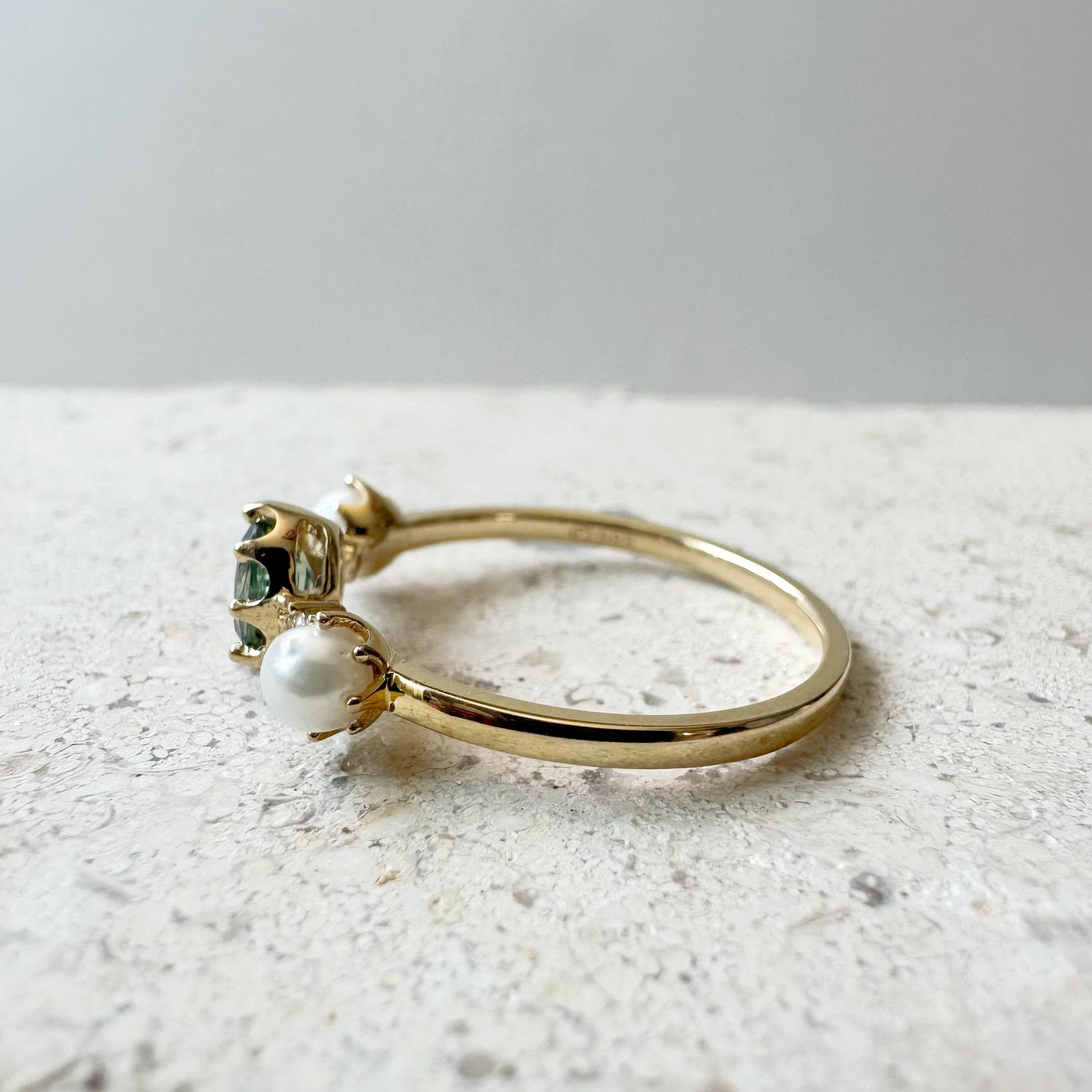 18K Solid White Gold Genuine Green Sapphire and Akoya Pearl Ring
