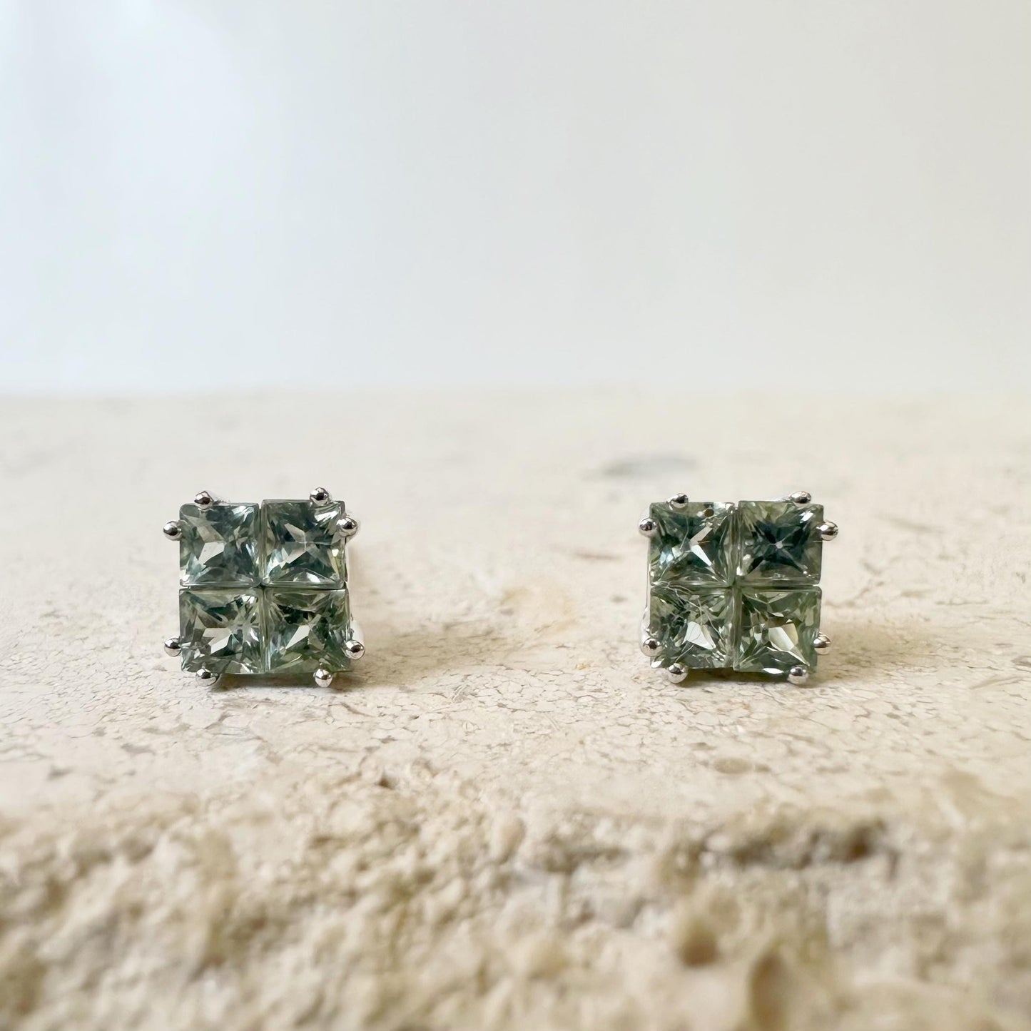 18K Solid White Gold Genuine Tetris Green Sapphire Square Studs/Pair