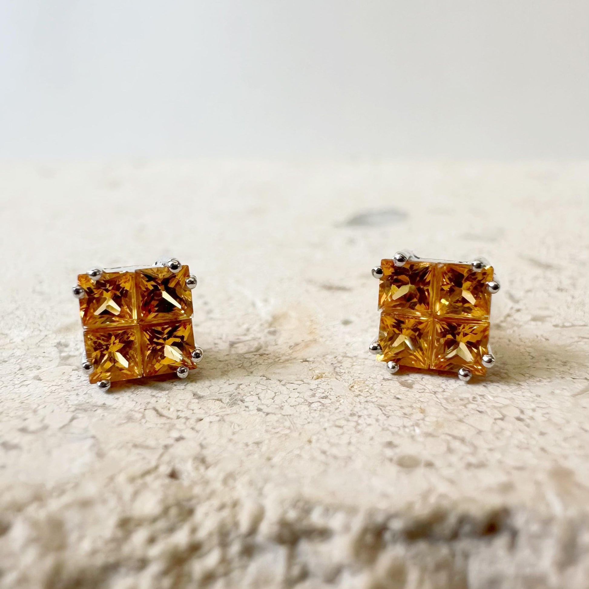 18K Solid White Gold Genuine Tetris Orange Sapphire Square Studs/Pair