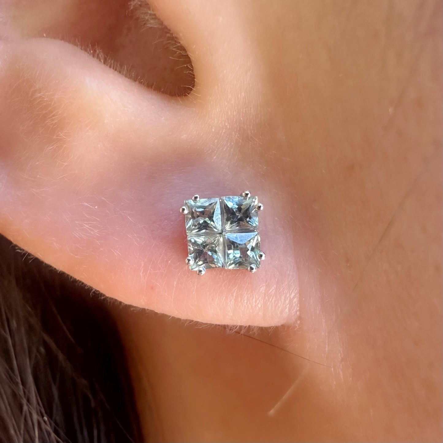 18K Solid White Gold Genuine Tetris Pink Sapphire Square Studs/Pair