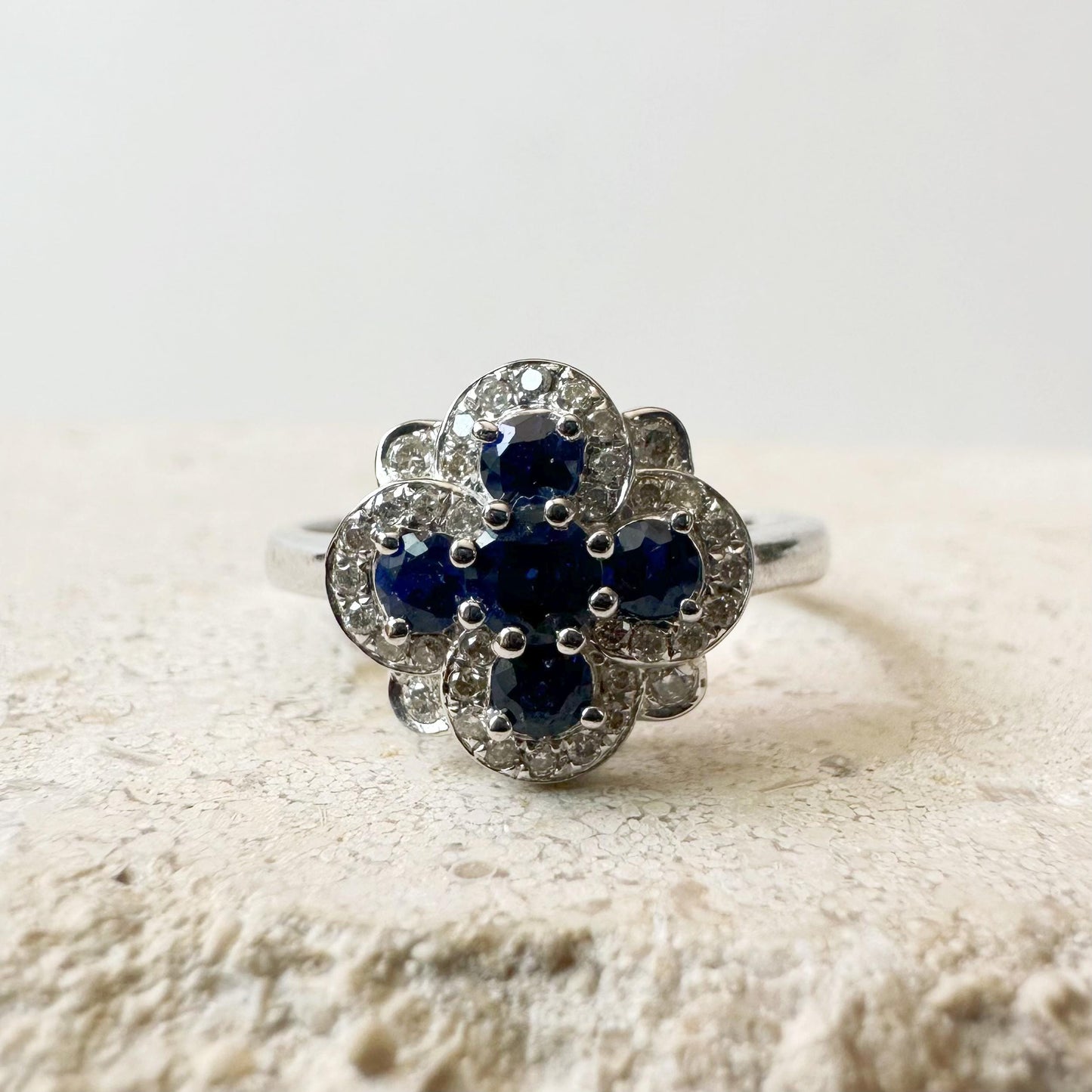14K White Gold Sapphire Diamond Clover Ring