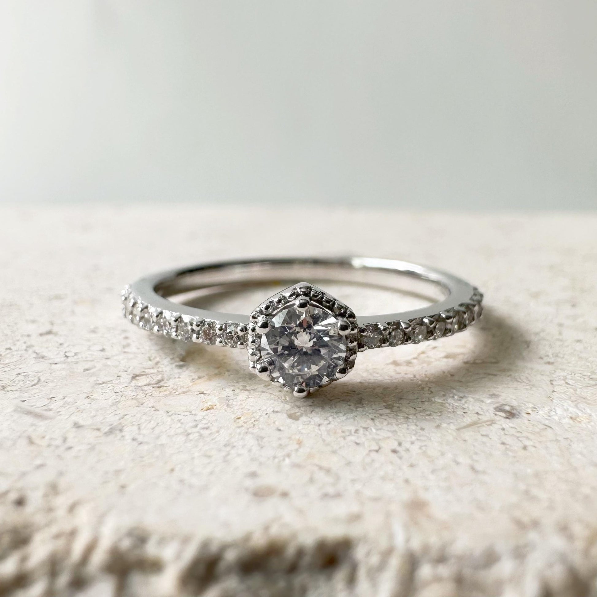 18K Solid White Gold Genuine Round Diamond Hexagon Ring