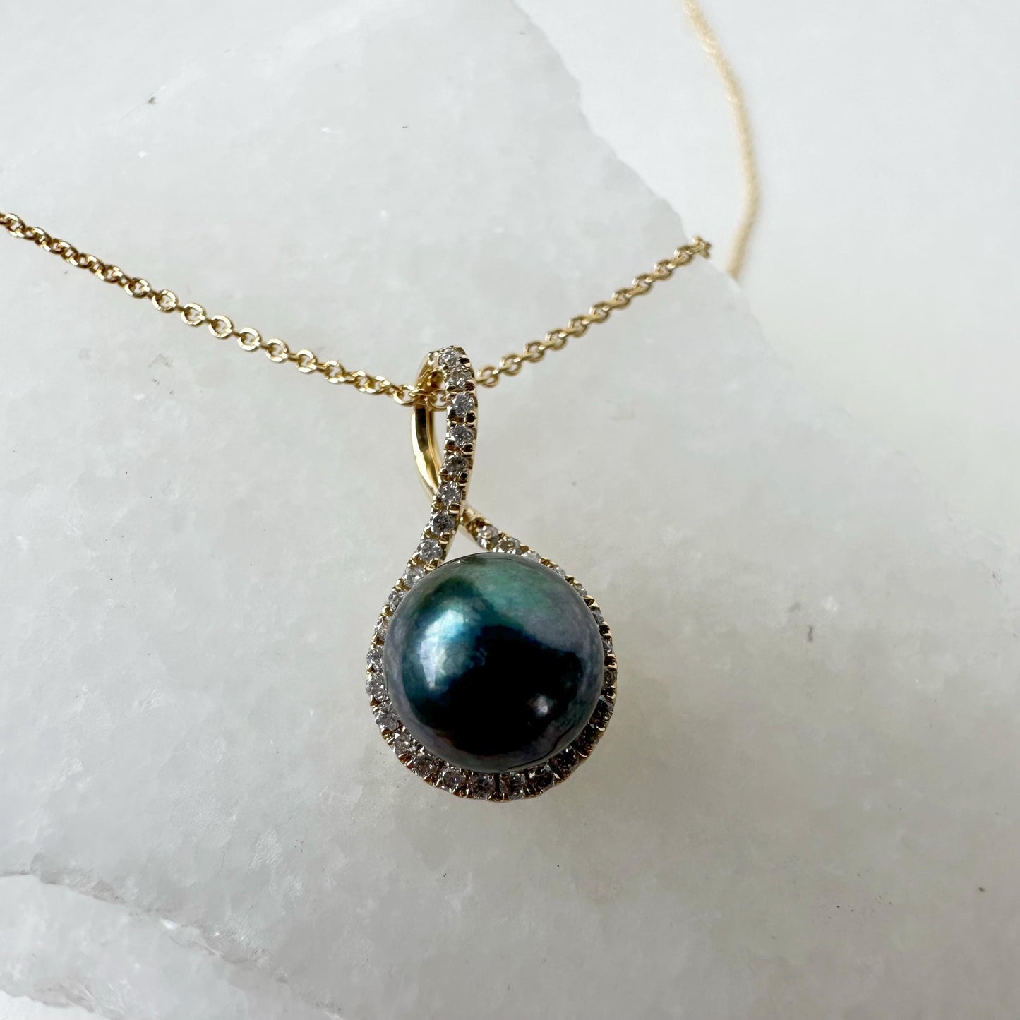 14K Solid Gold Genuine Diamond and Black Pearl Twist Pendant