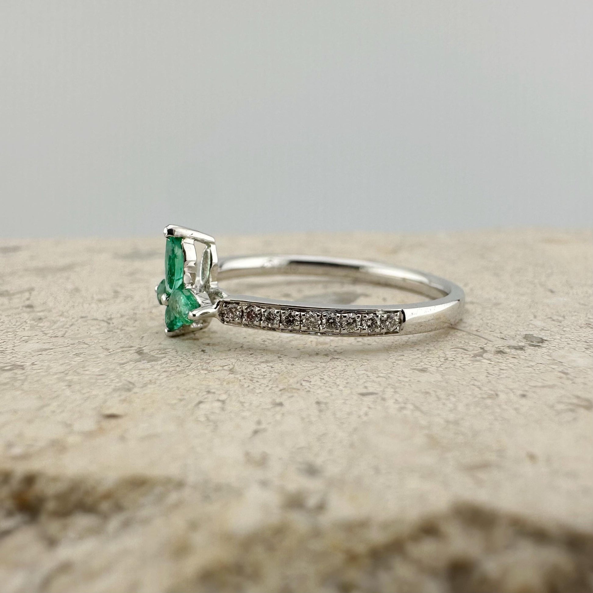 18K Solid White Gold Genuine Emerald and Diamond Butterfly Ring