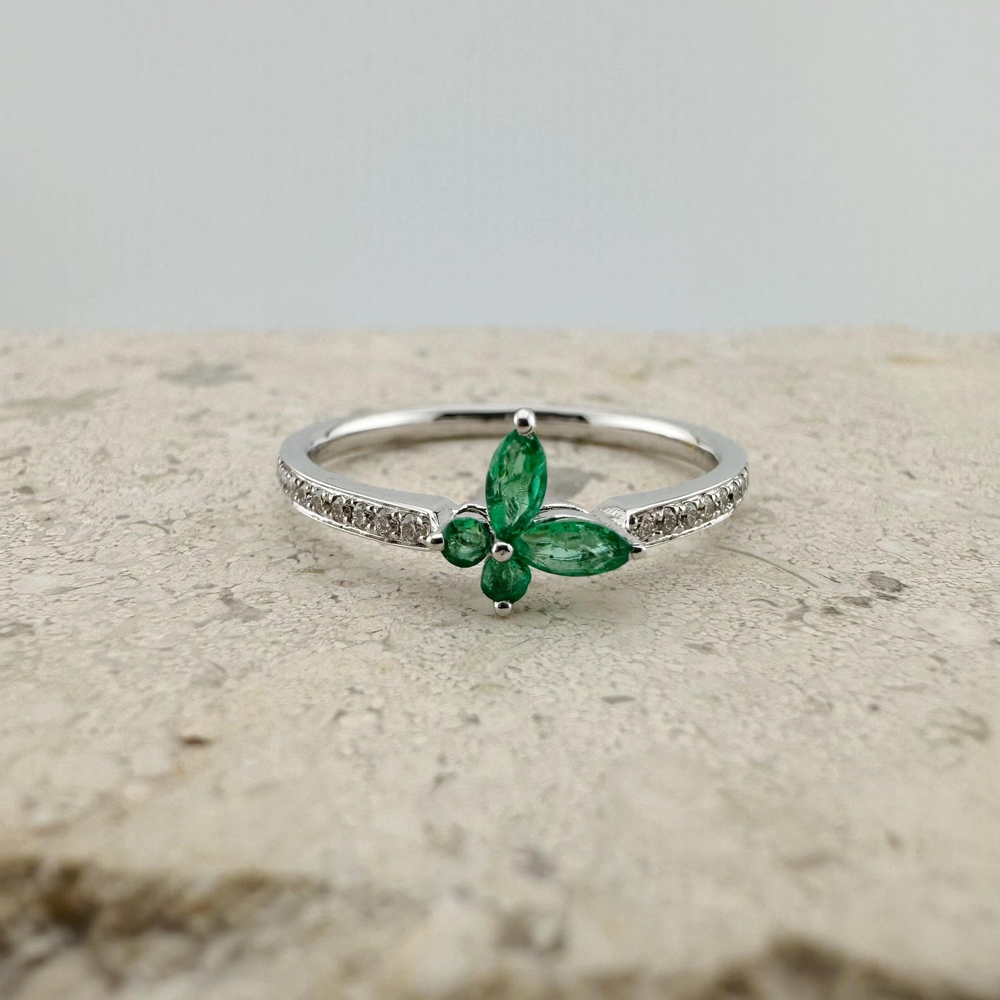 18K Solid White Gold Genuine Emerald and Diamond Butterfly Ring