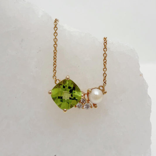 14K Solid Gold Genuine Peridot, Pearl and Diamond Cluster Necklace