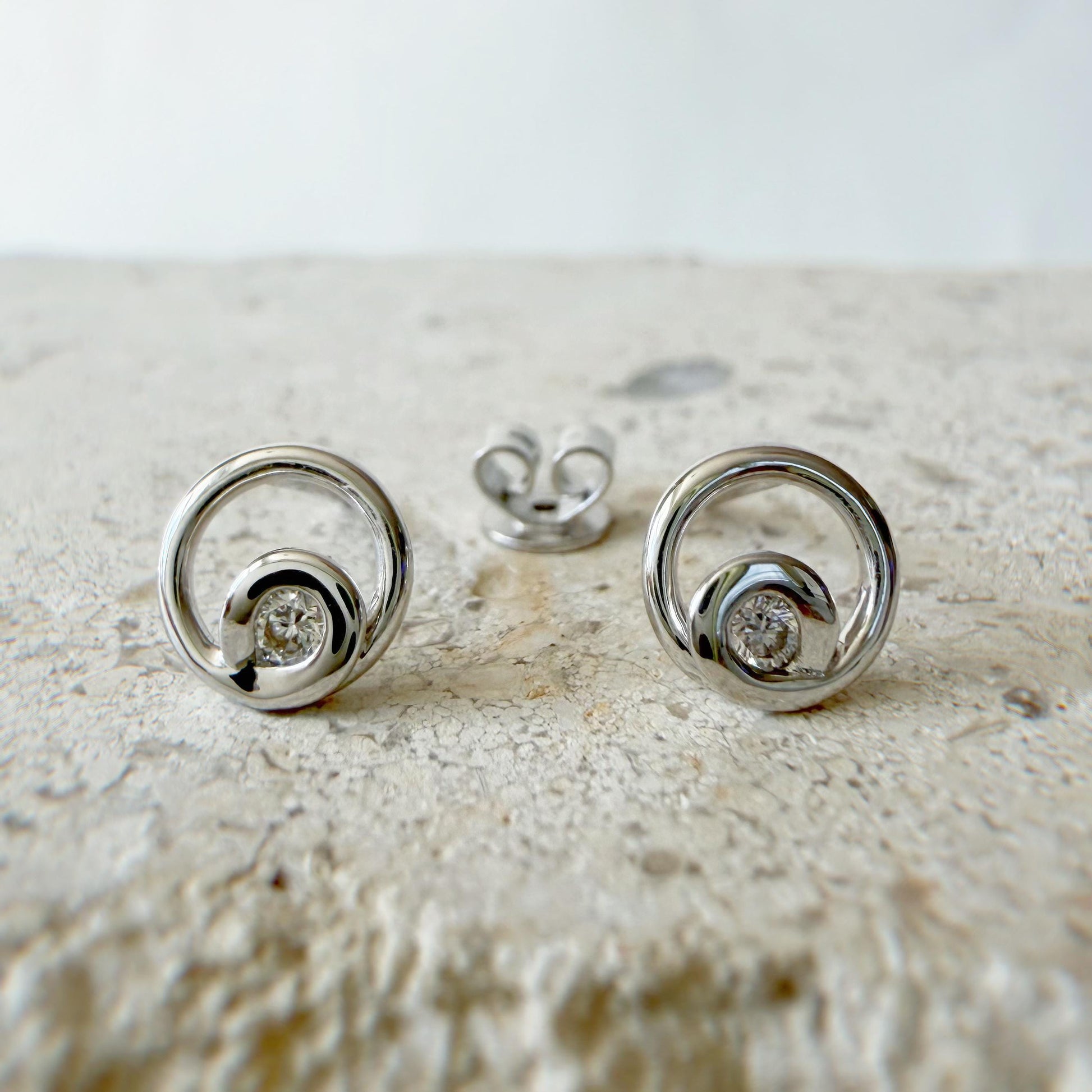 18K Solid White Gold Genuine Diamond Circle Studs