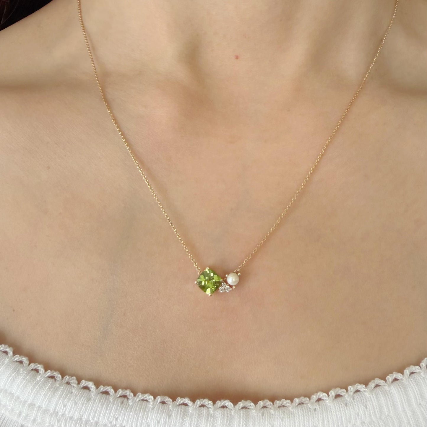 14K Solid Gold Genuine Peridot, Pearl and Diamond Cluster Necklace