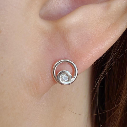 18K Solid White Gold Genuine Diamond Circle Studs