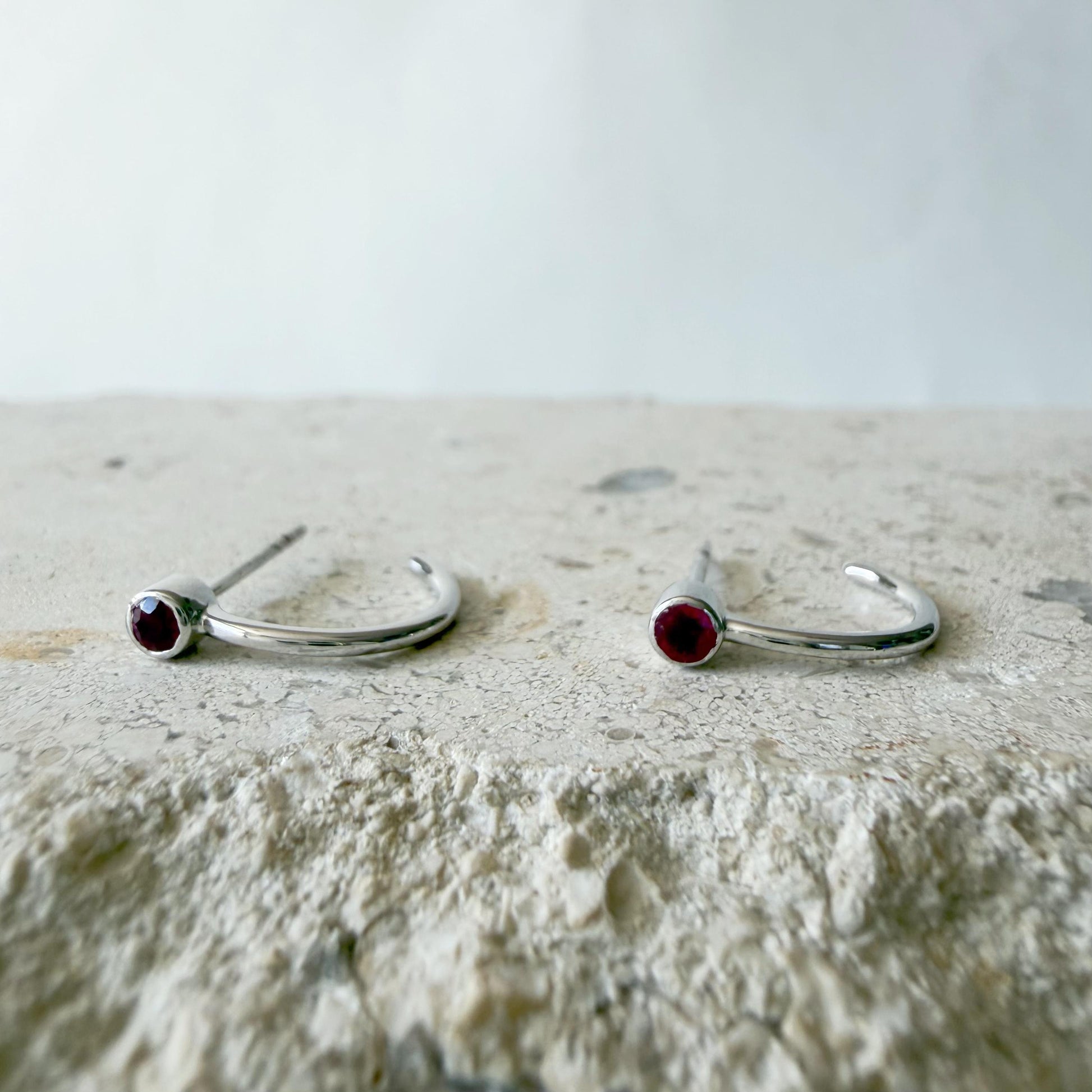 14K Solid White Gold 0.20 Carat Ruby Huggie Earrings