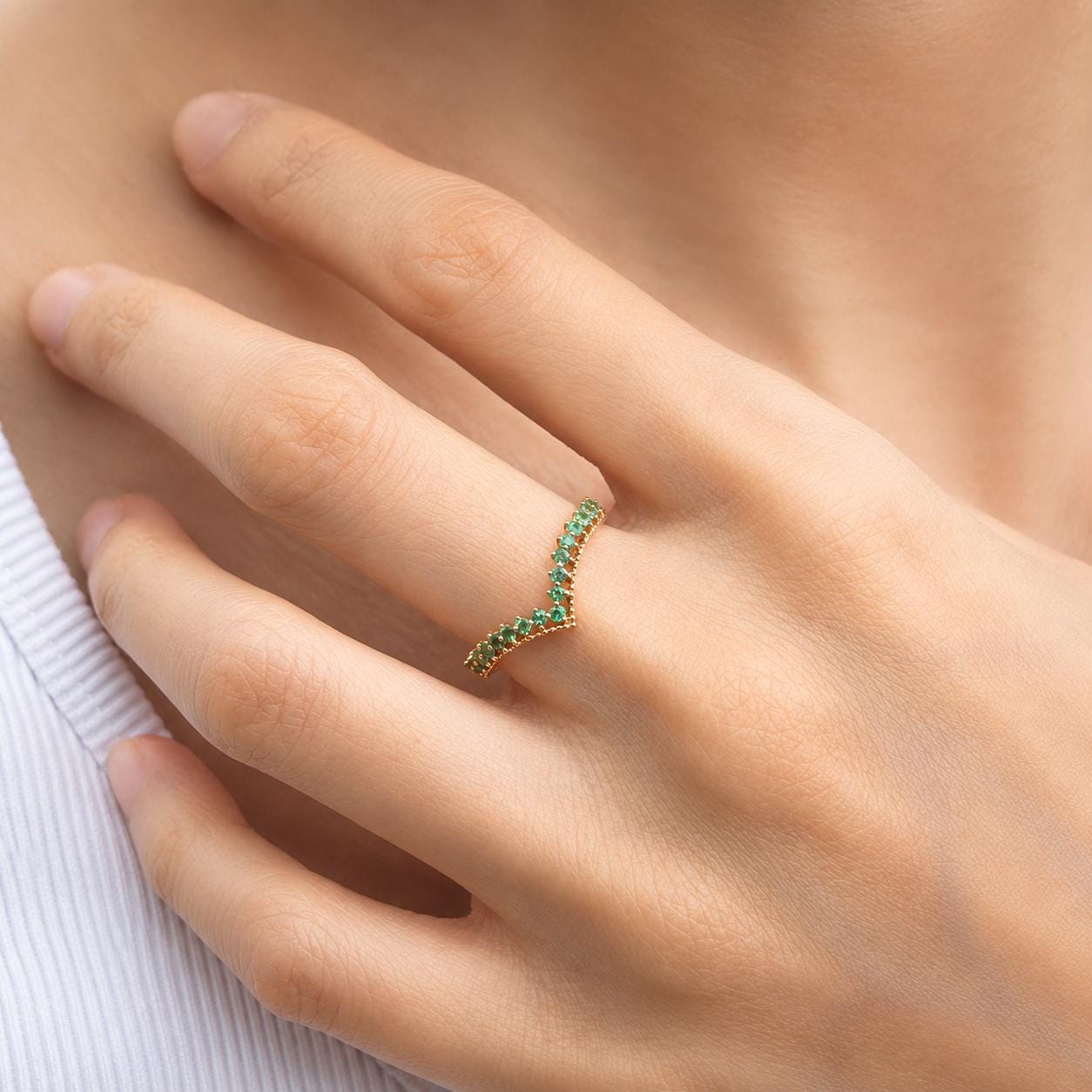 14K Solid White Gold Genuine Emerald Chevron Ring