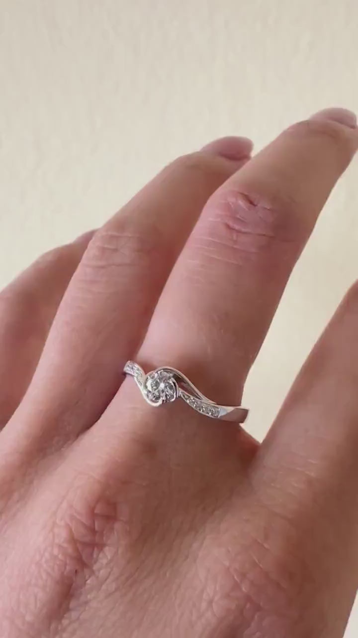 18K Solid White Gold Genuine 0.19 Carat Diamond Ring