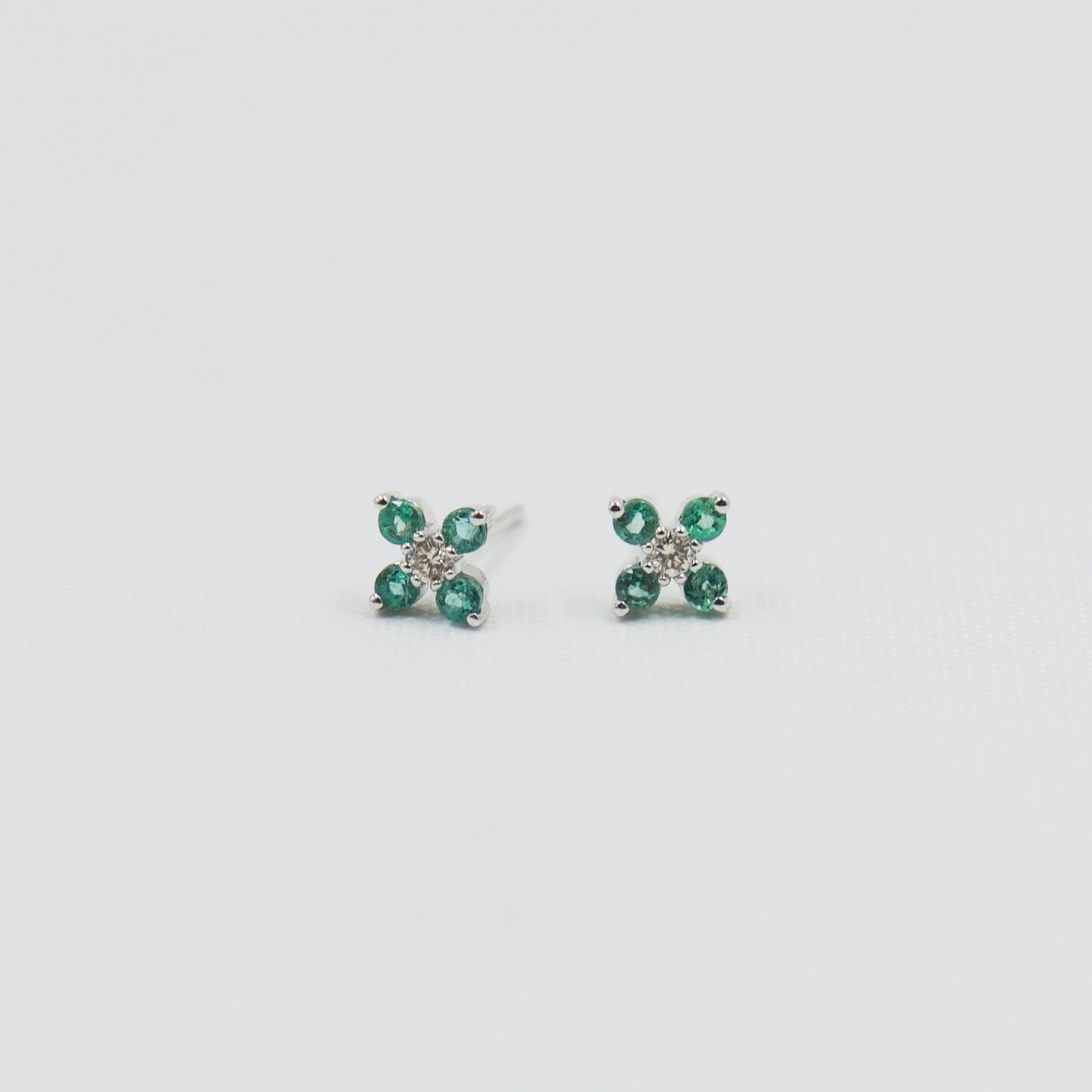 14K Solid Gold Emerald Flower Studs