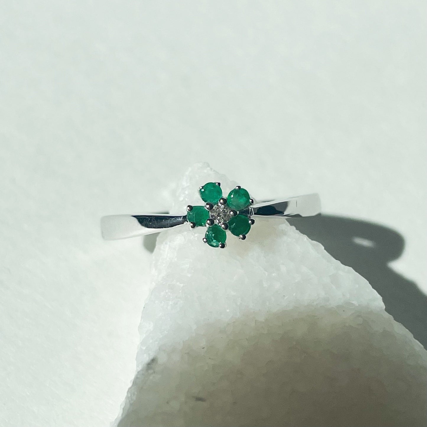 14K Solid Gold Genuine Emerald and Diamond Flower Ring