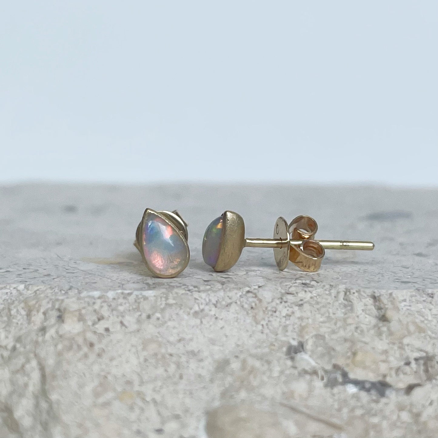 14K Solid Gold Genuine Pear-Shaped Opal Studs/Satin Finish/Pair