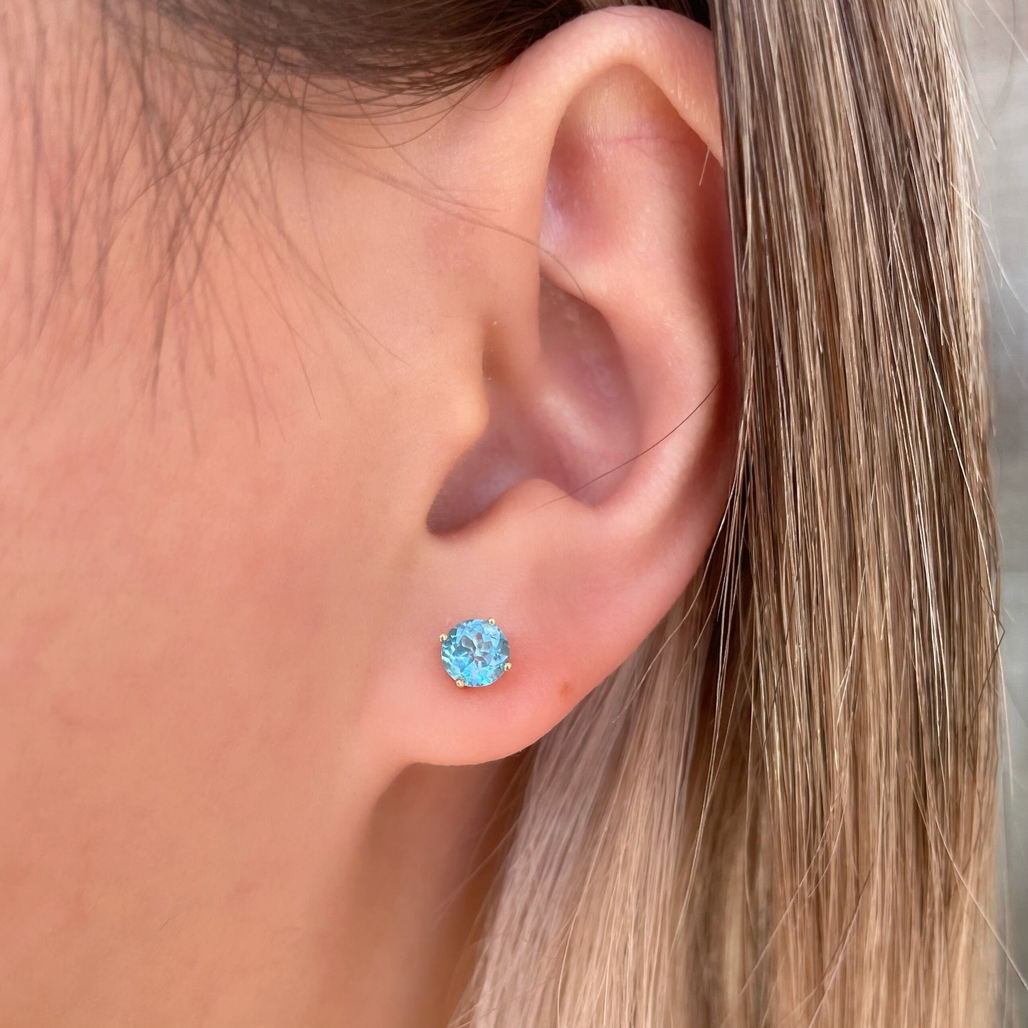 14K Solid Gold Genuine 5mm Blue Topaz Round Studs/Pair