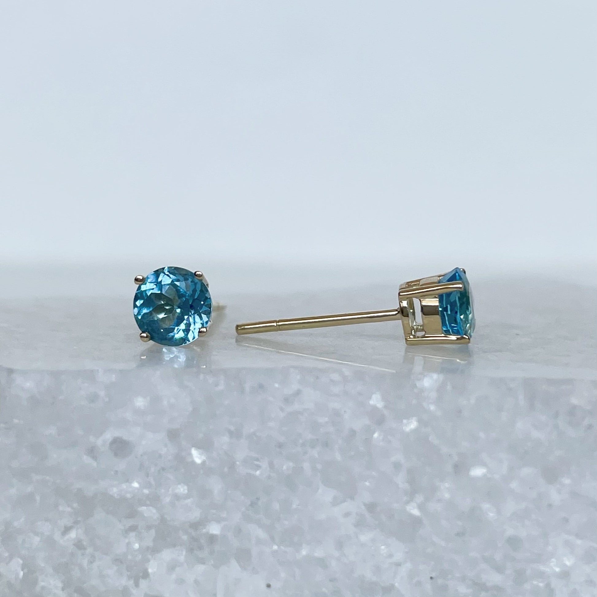 14K Solid Gold Genuine 5mm Blue Topaz Round Studs/Pair