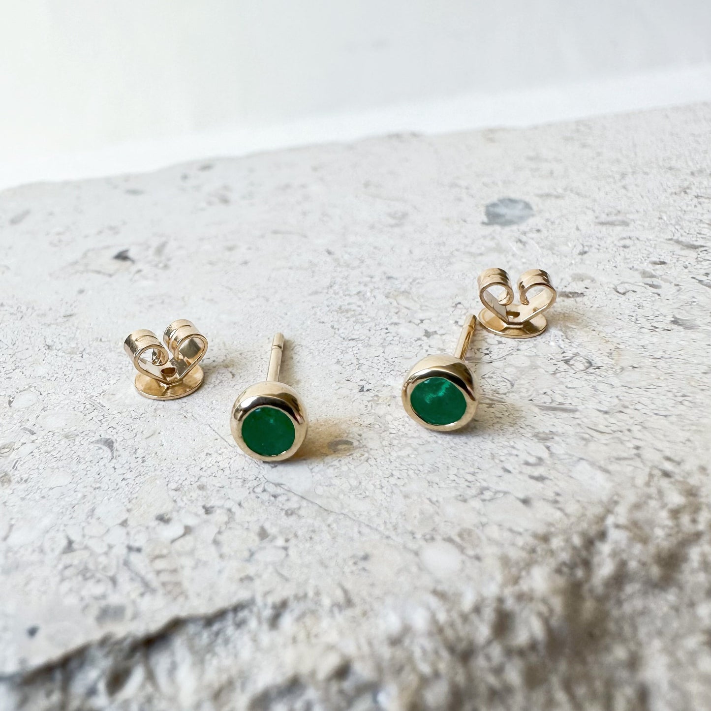 14K Solid Gold Genuine Round Emerald Bezel Studs/Pair