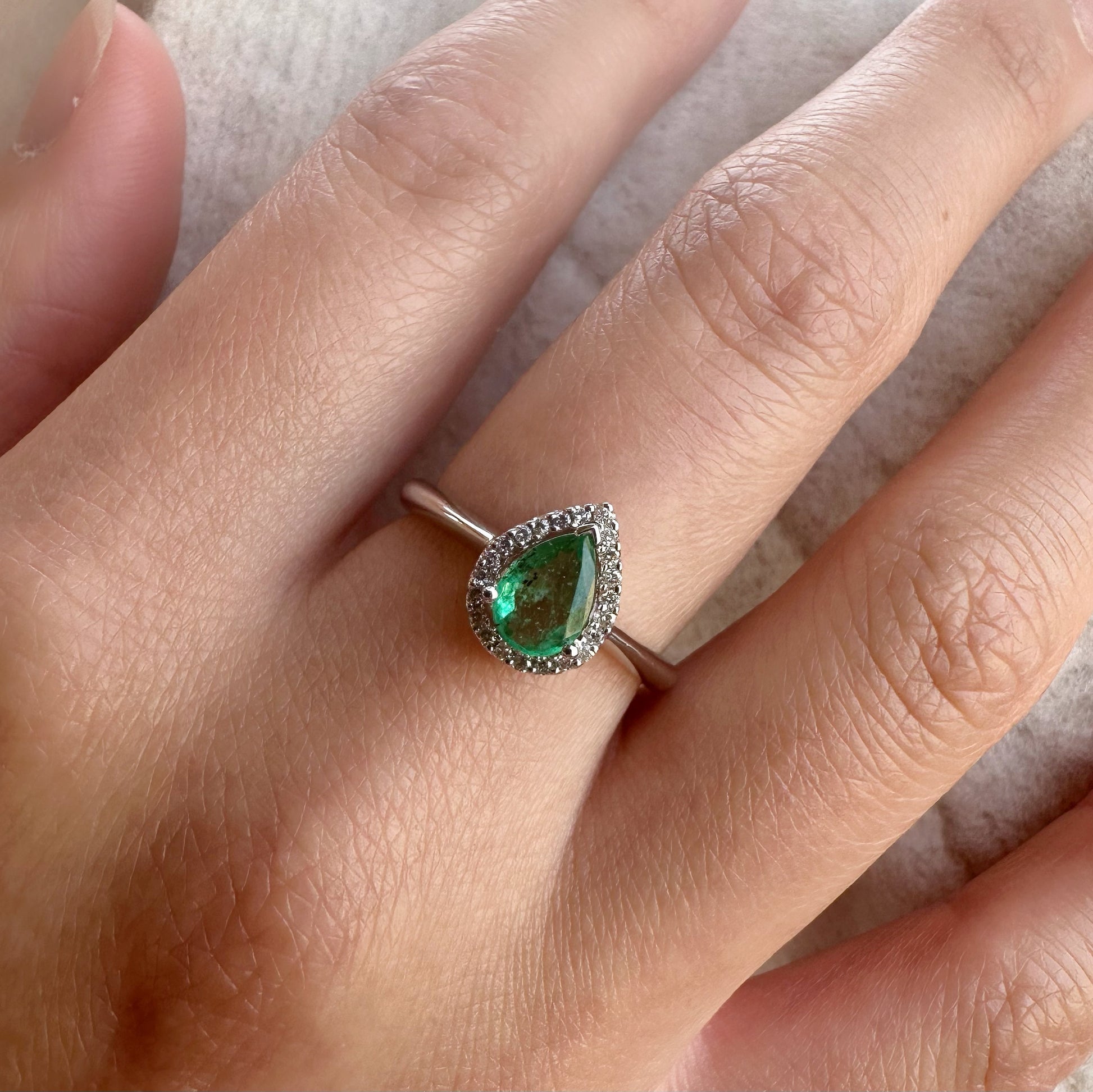 14K Solid Gold Genuine Emerald and Diamond Teardrop Ring/Engagement Ring/Promise Ring