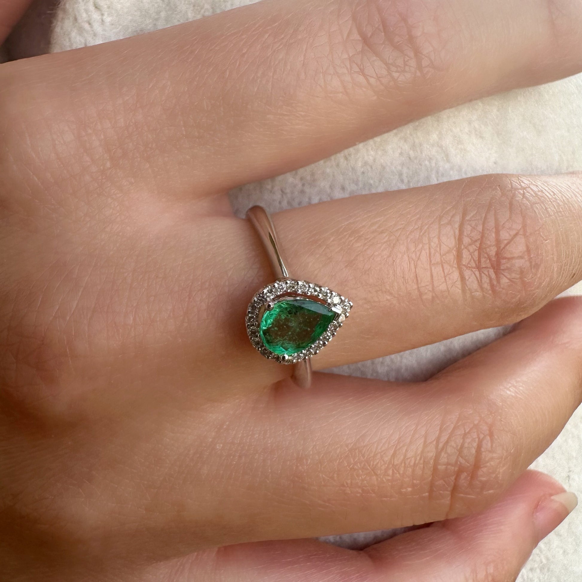 14K Solid Gold Genuine Emerald and Diamond Teardrop Ring/Engagement Ring/Promise Ring