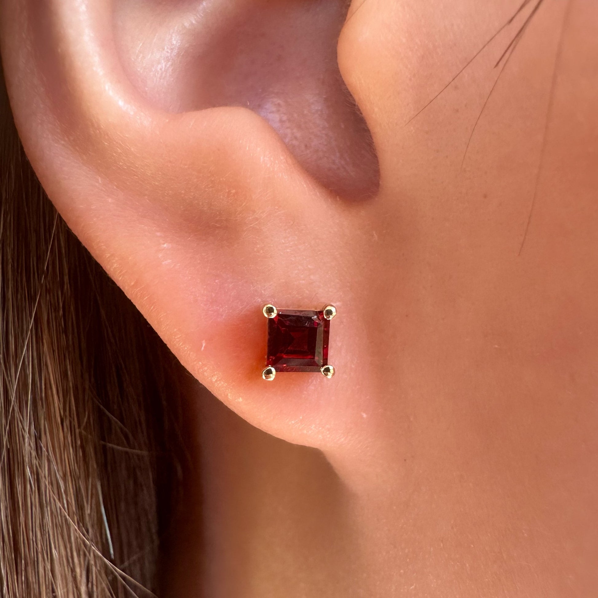 14K Solid Gold Genuine 4mm Garnet Square Studs/Pair