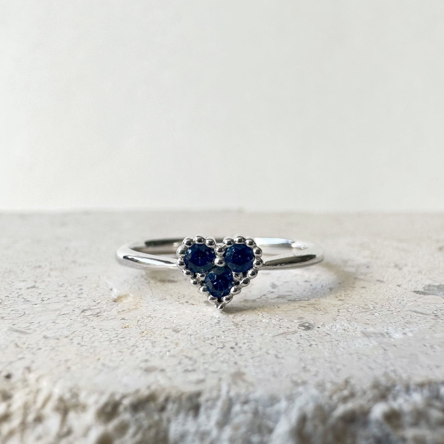 14K Solid White Gold Sapphire Heart Ring