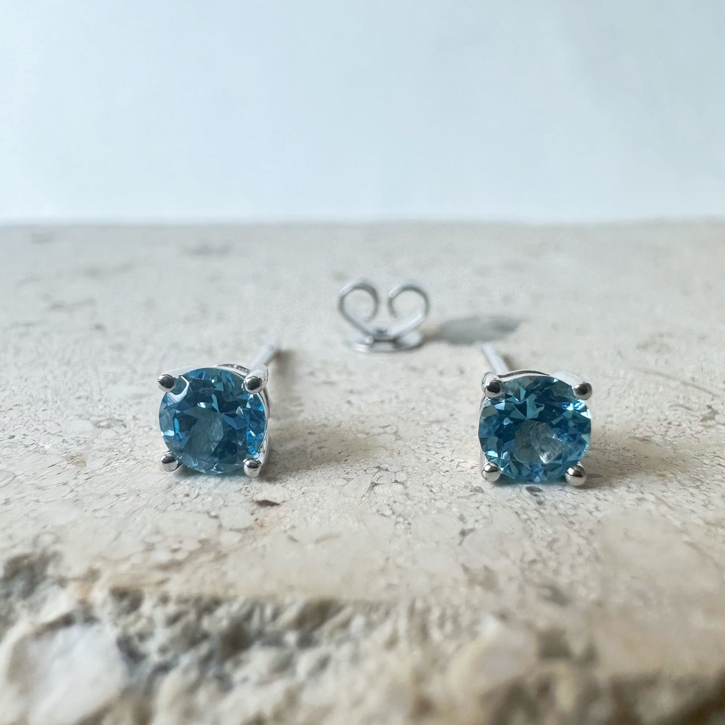 14K Solid White Gold Blue Topaz 4mm Studs/Pair