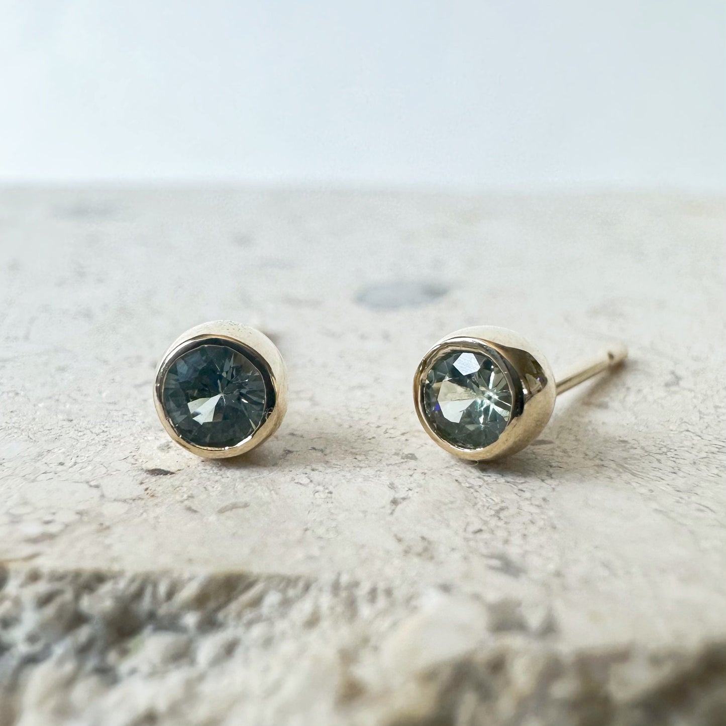 14K Solid Gold Genuine Green Sapphire Round Bezel Studs/Pair