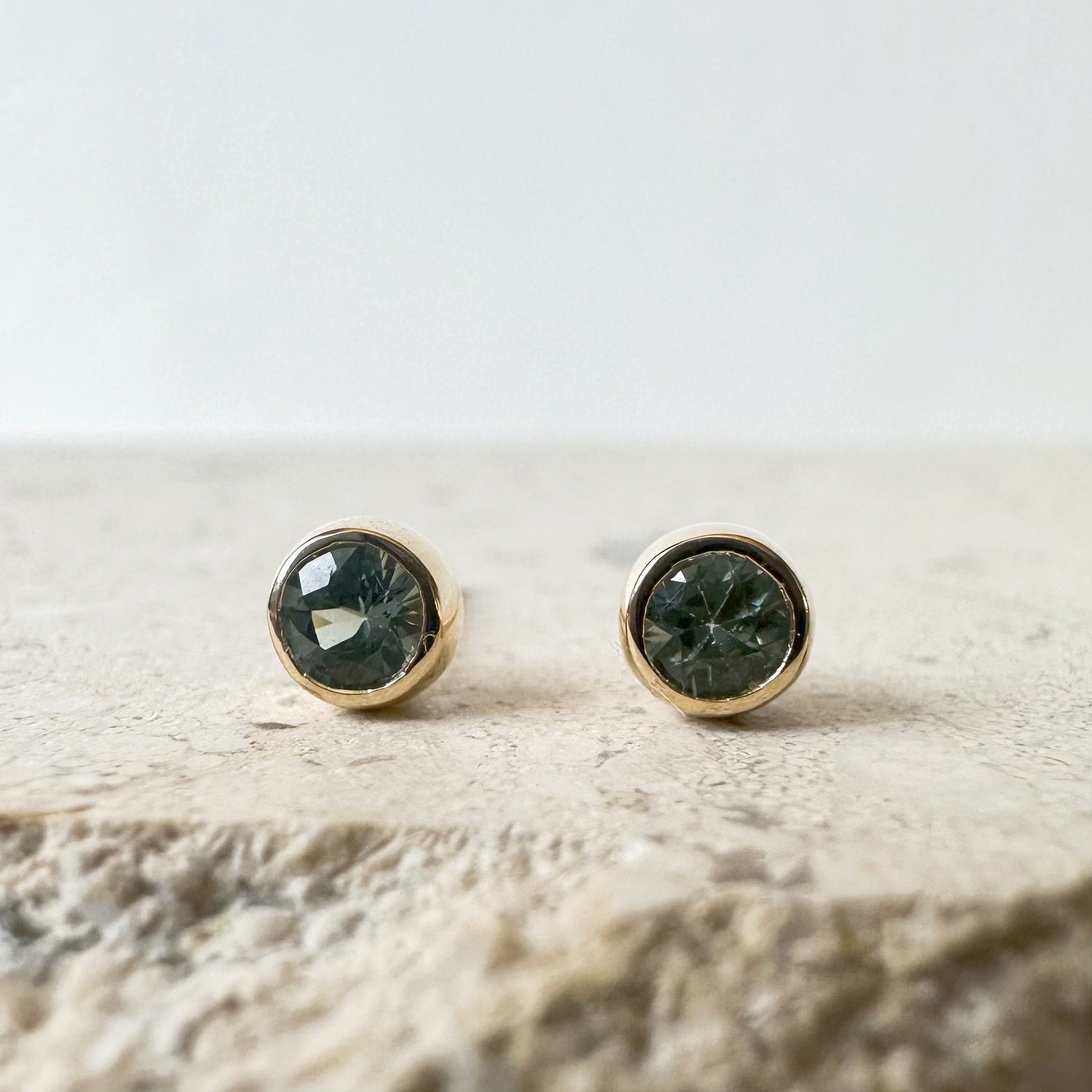 14K Solid Gold Genuine Green Sapphire Round Bezel Studs/Pair