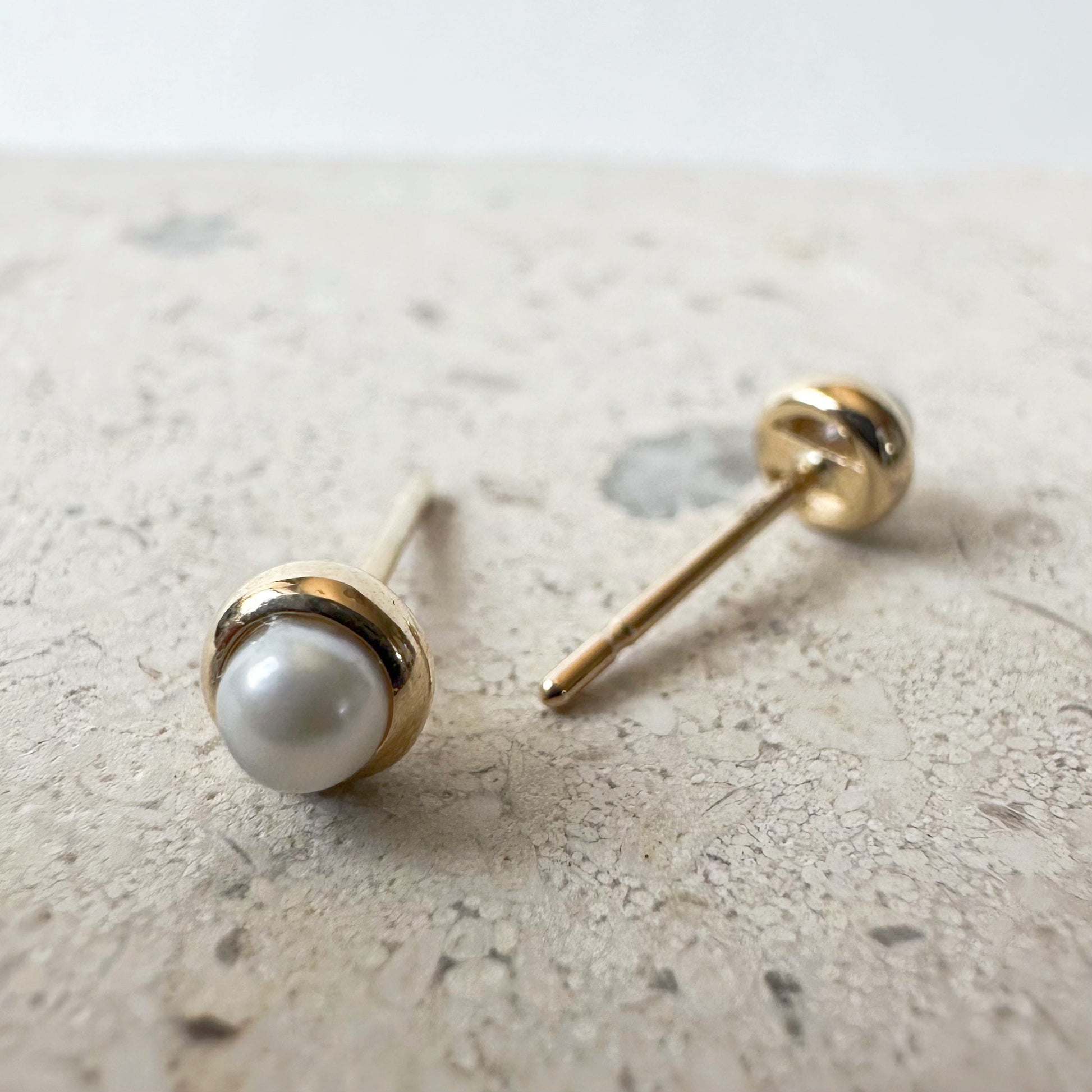 14K Solid Gold Genuine Akoya Pearl Bezel Studs/Pair