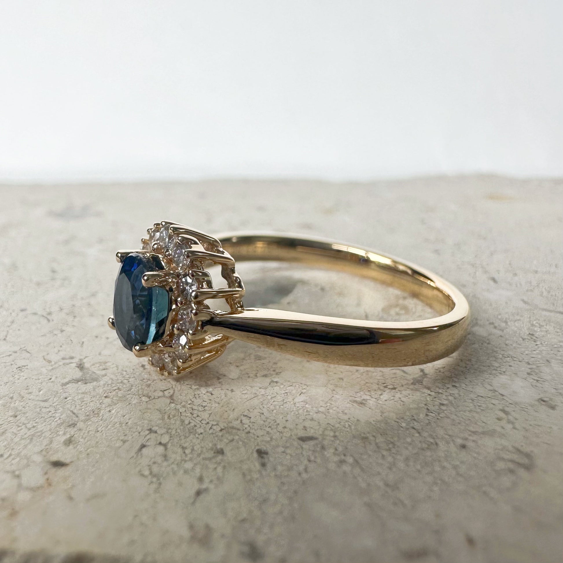 18K Solid Gold Genuine Sapphire and Diamond Halo Ring/Engagement Ring